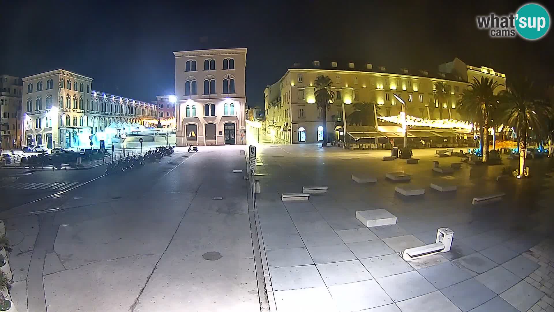 Webcam Split Riva – Prokurative | Trg Republike
