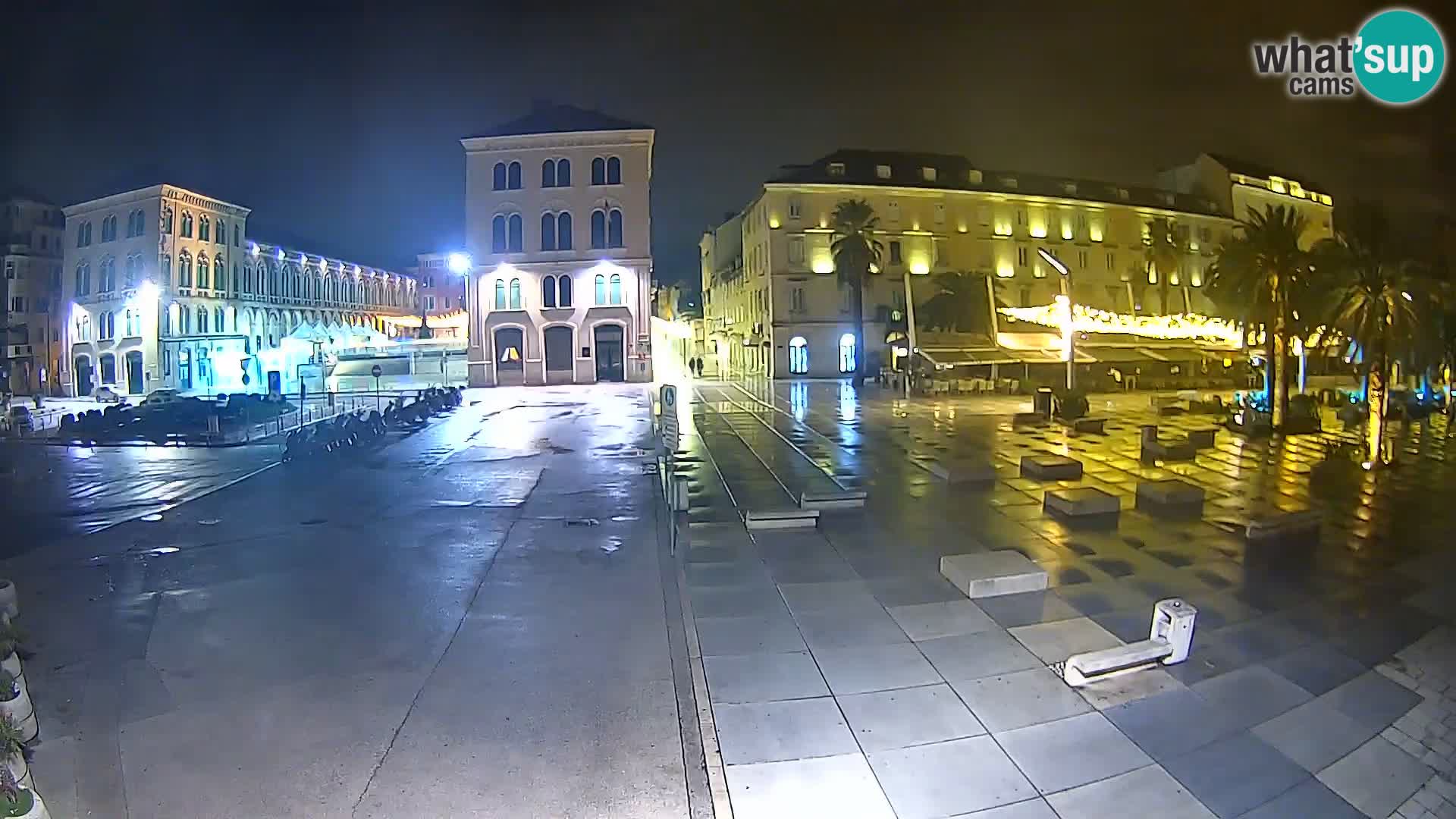 Webcam Split Riva – Prokurative | Trg Republike