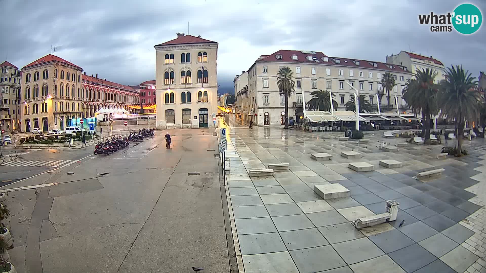 Webcam Split Riva – Prokurative | Trg Republike