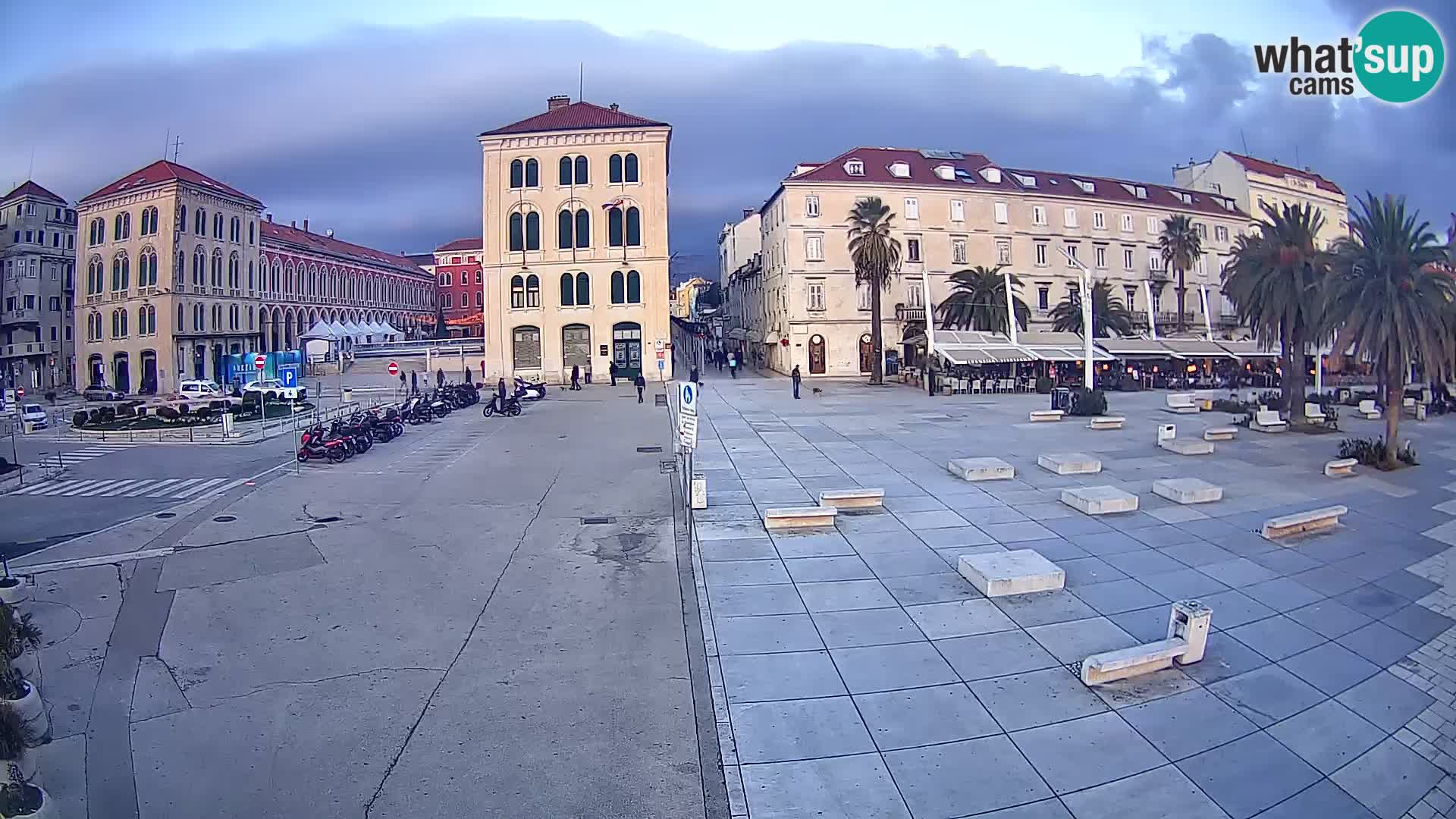 Webcam Split Riva – Prokurative | Trg Republike