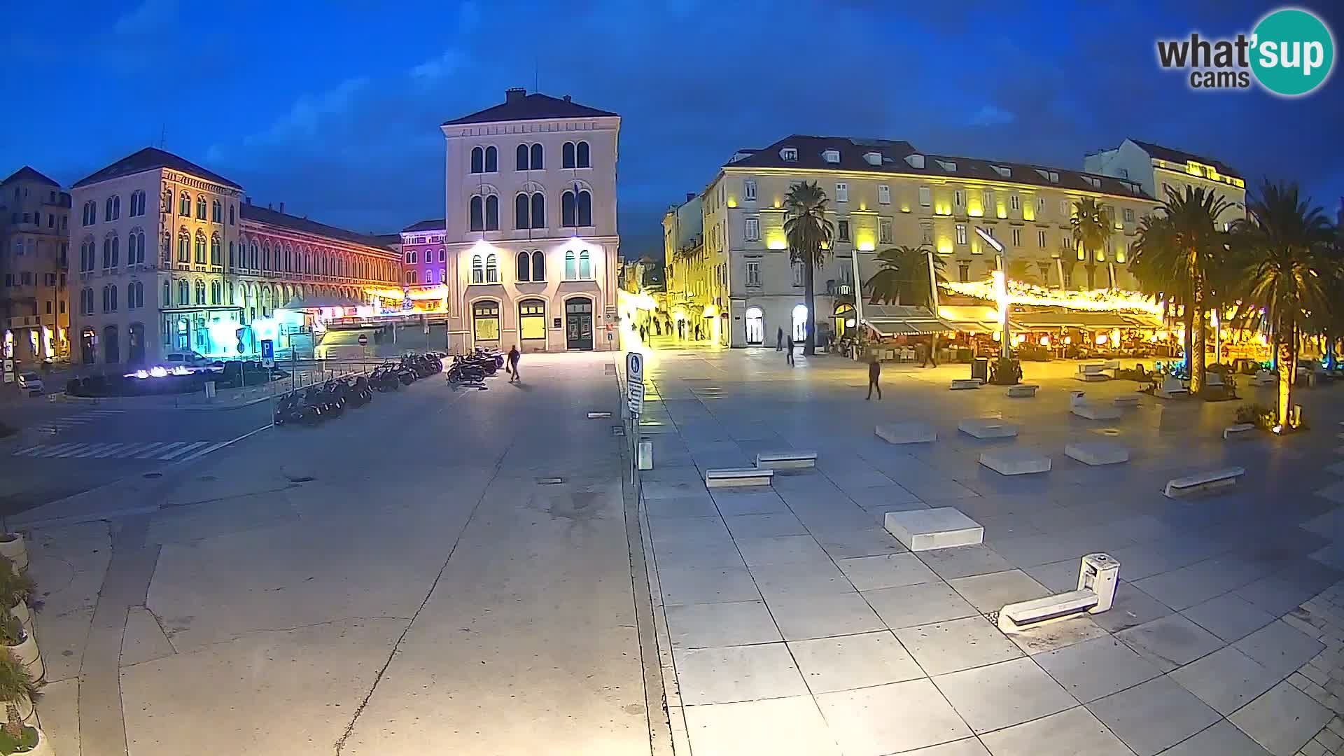 Webcam Split Riva – Prokurative | Trg Republike