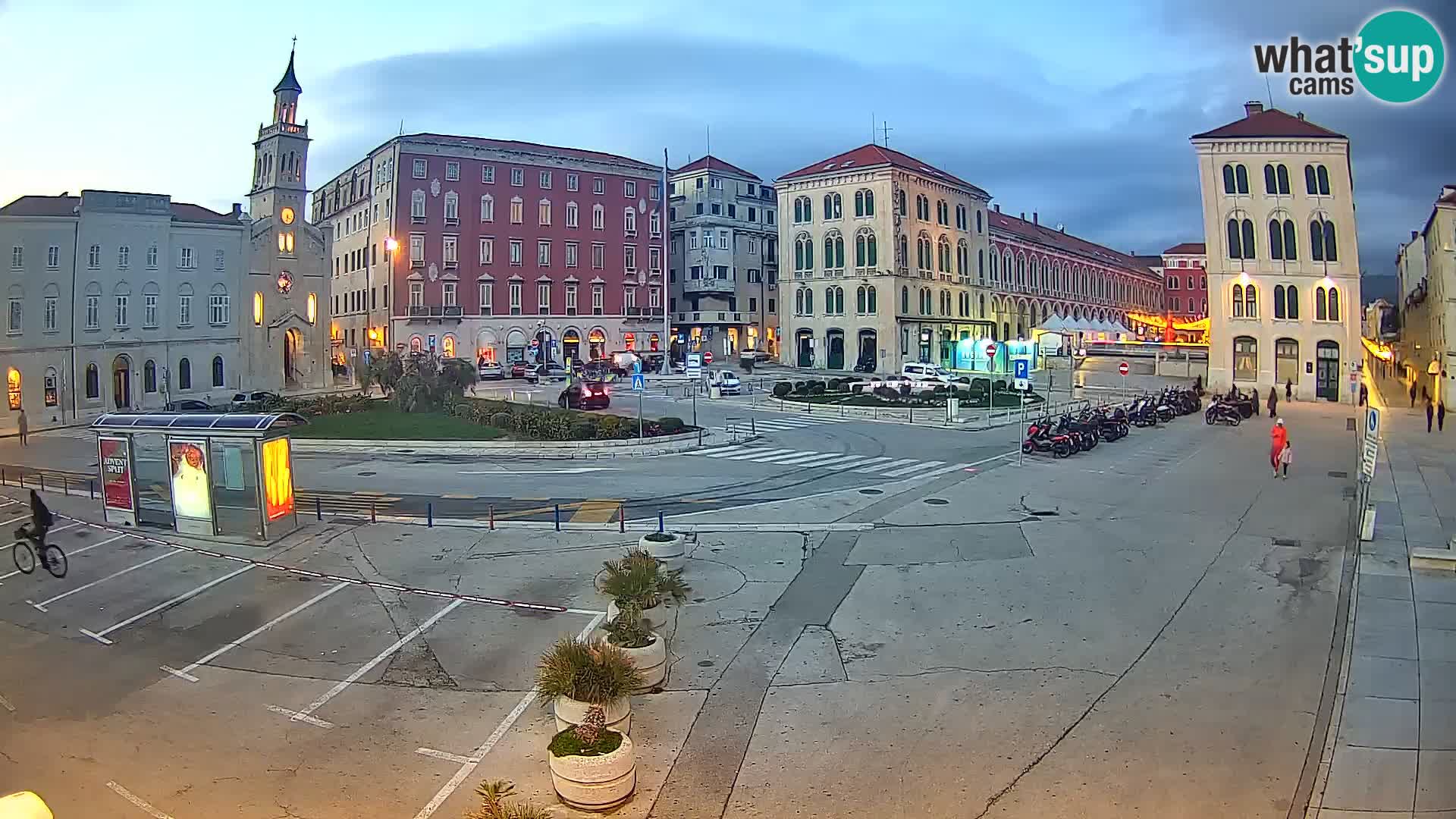 Webcam Split Riva – Prokurative | Trg Republike