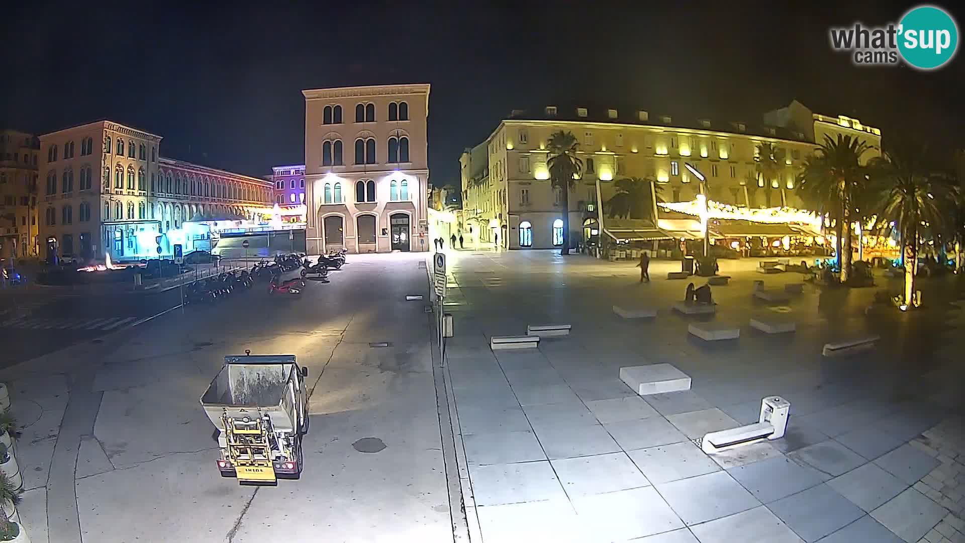 Webcam Split Riva – Prokurative | Trg Republike