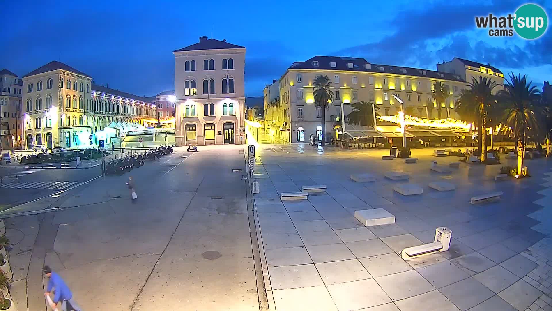 Webcam Split Riva – Prokurative | Trg Republike