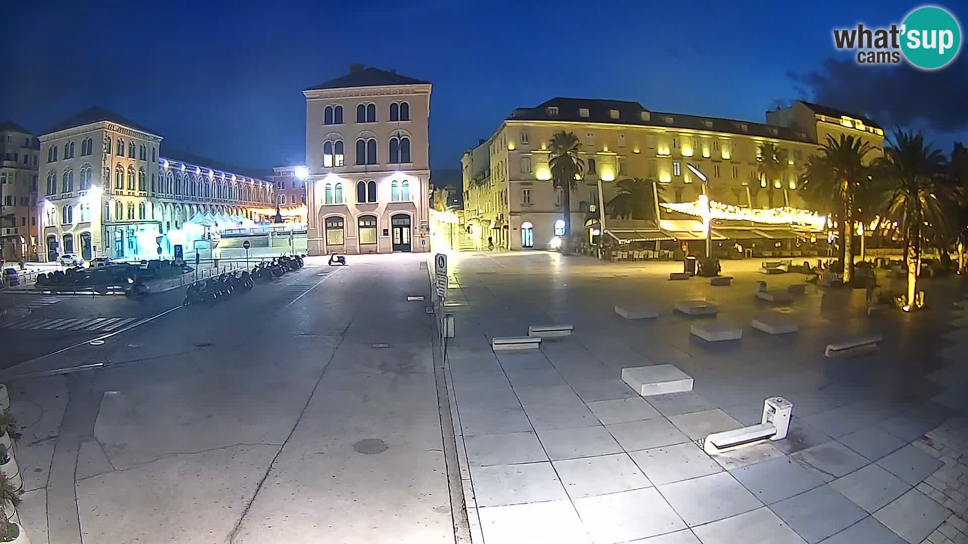 Webcam Split Riva – Prokurative | Trg Republike