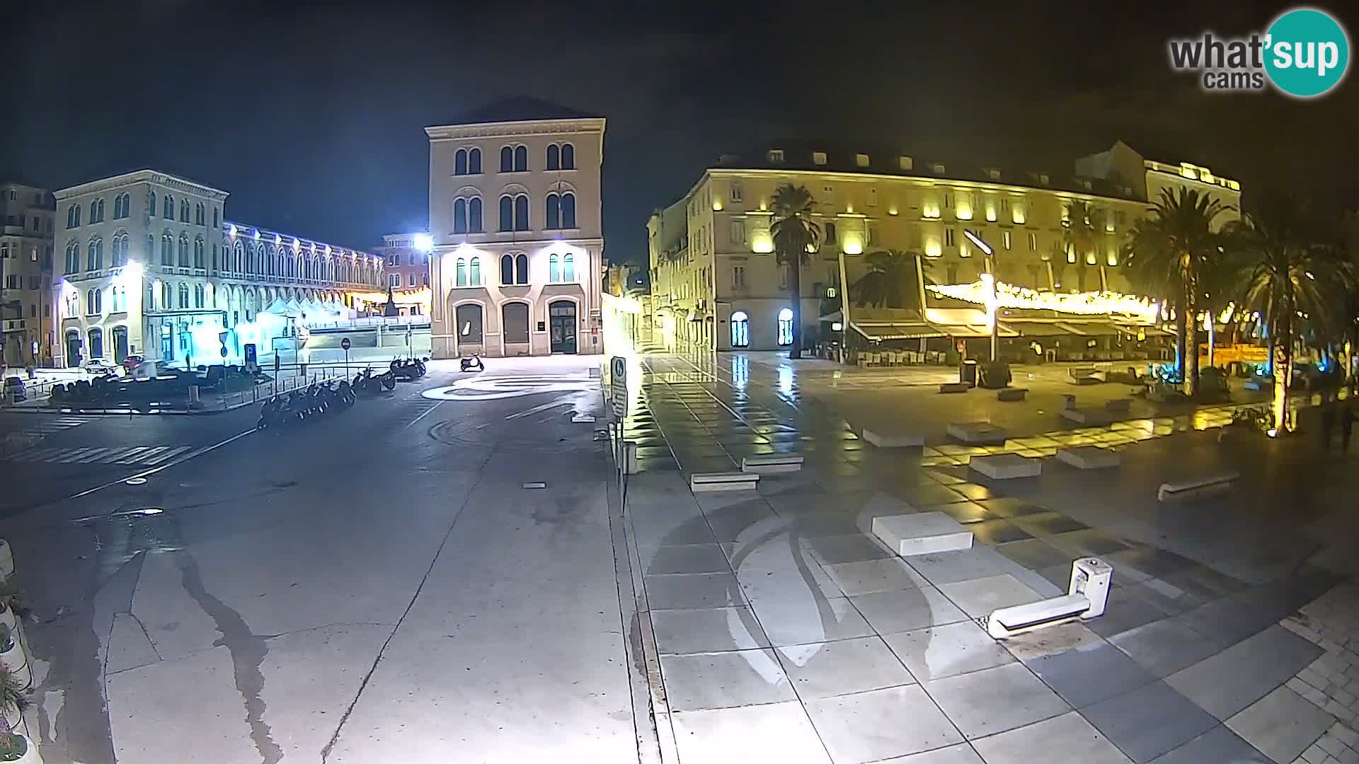 Webcam Split Riva – Prokurative | Trg Republike