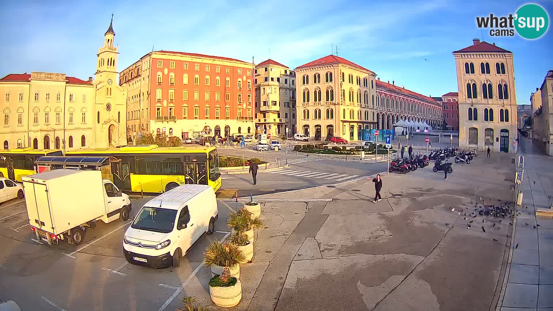 Webcam Split Riva – Prokurative | Trg Republike