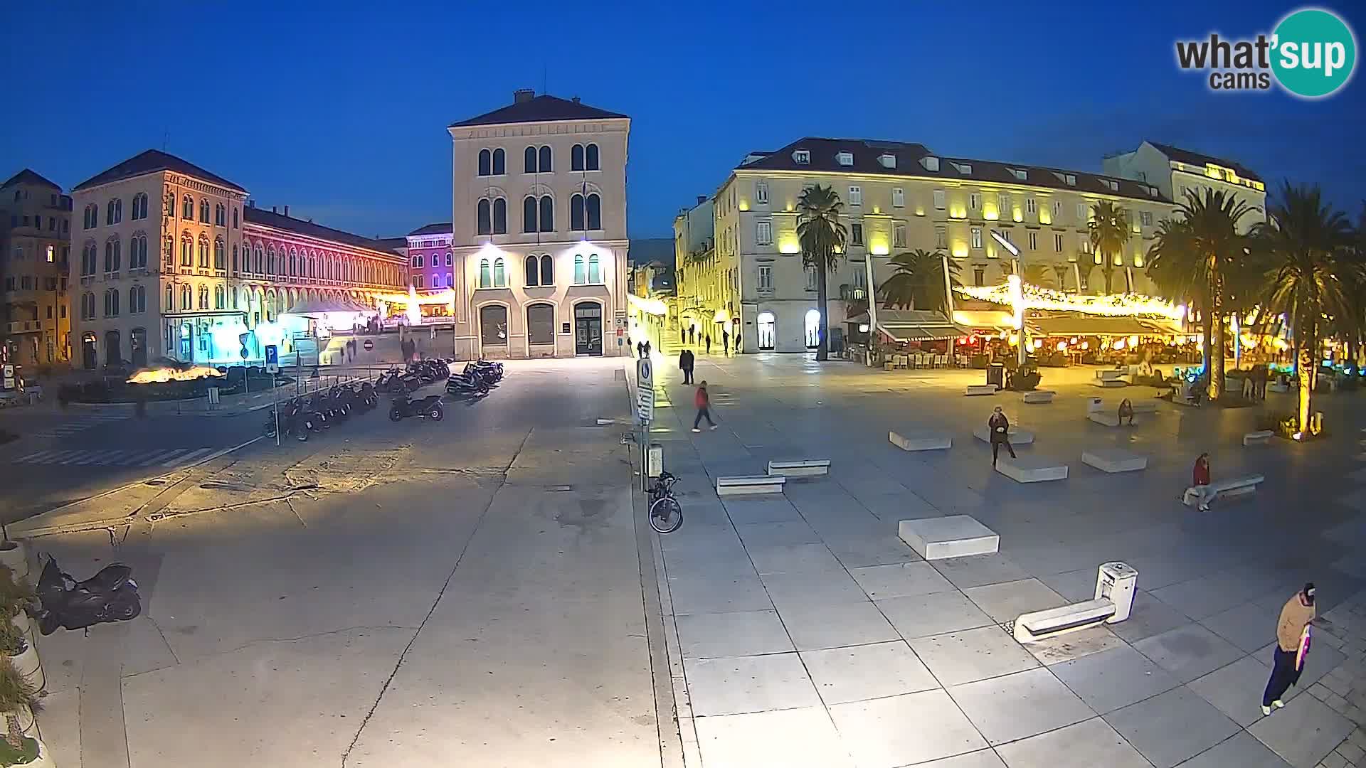 Webcam Split Riva – Prokurative | Trg Republike