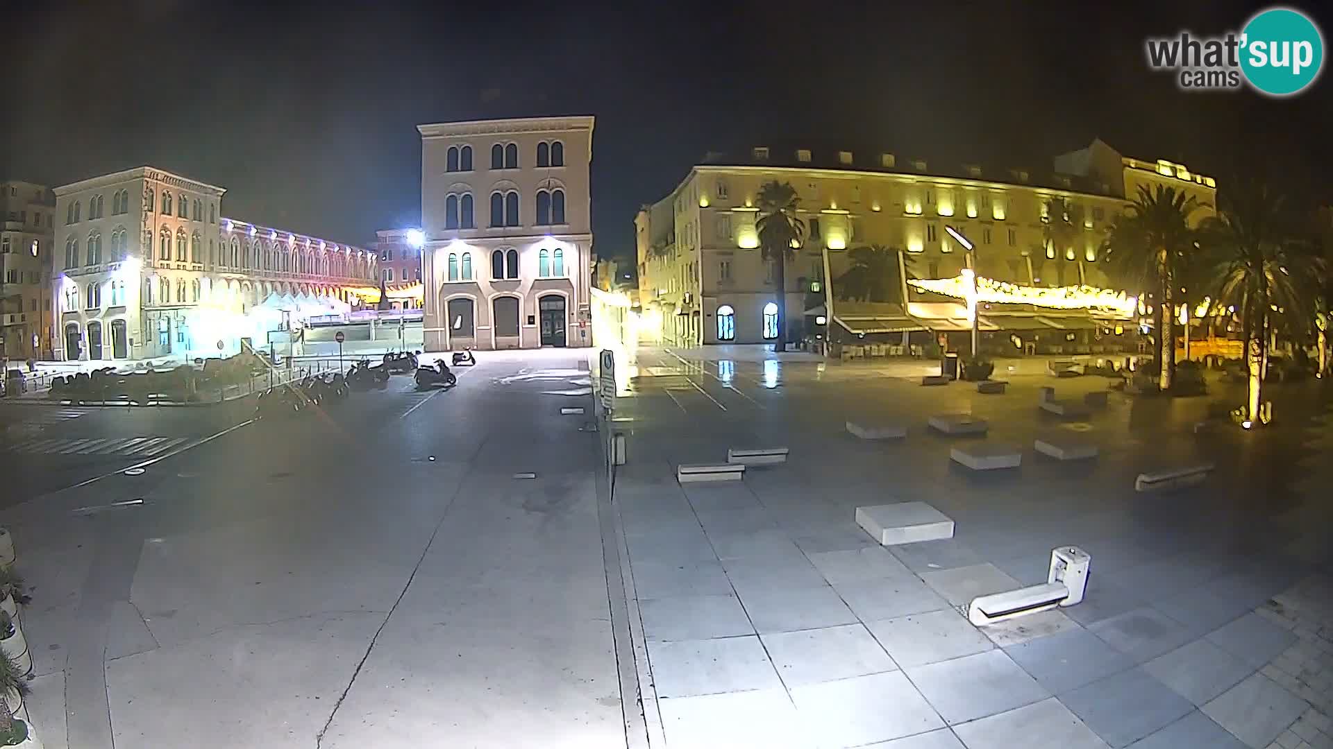 Webcam Split Riva – Prokurative | Trg Republike