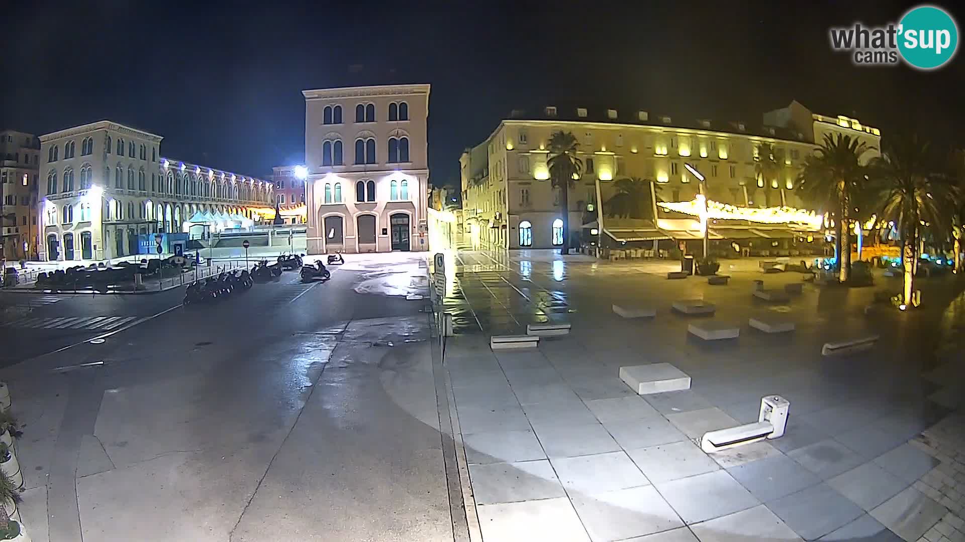 Webcam Split Riva – Prokurative | Trg Republike