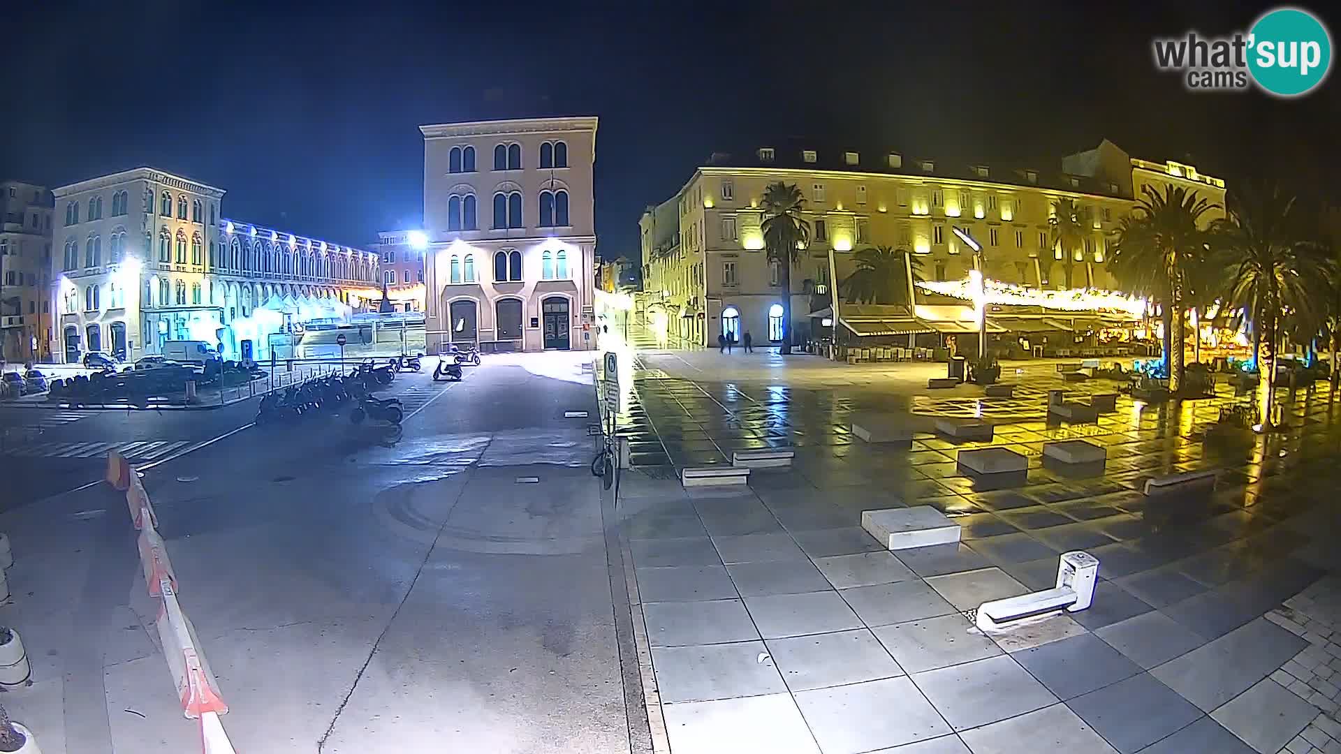 Webcam Split Riva – Prokurative | Trg Republike