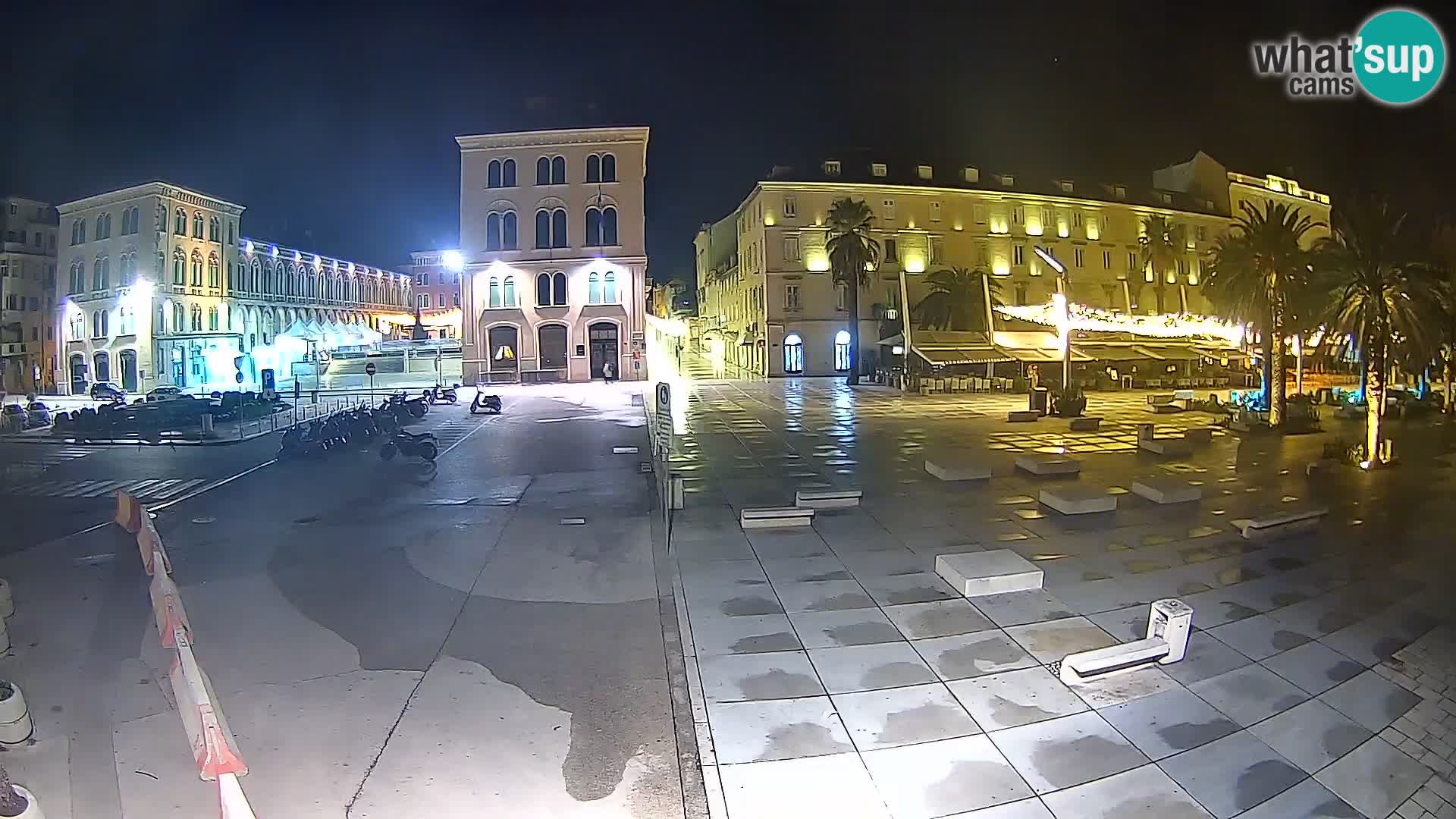 Webcam Split Riva – Prokurative | Trg Republike