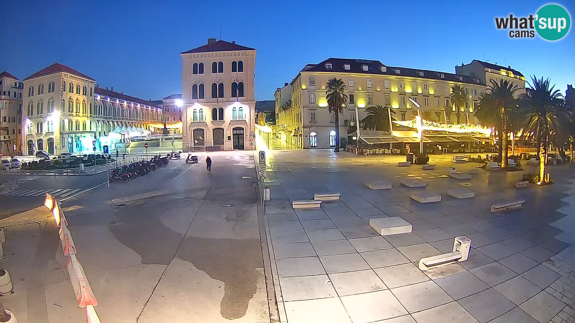 Webcam Split Riva – Prokurative | Trg Republike