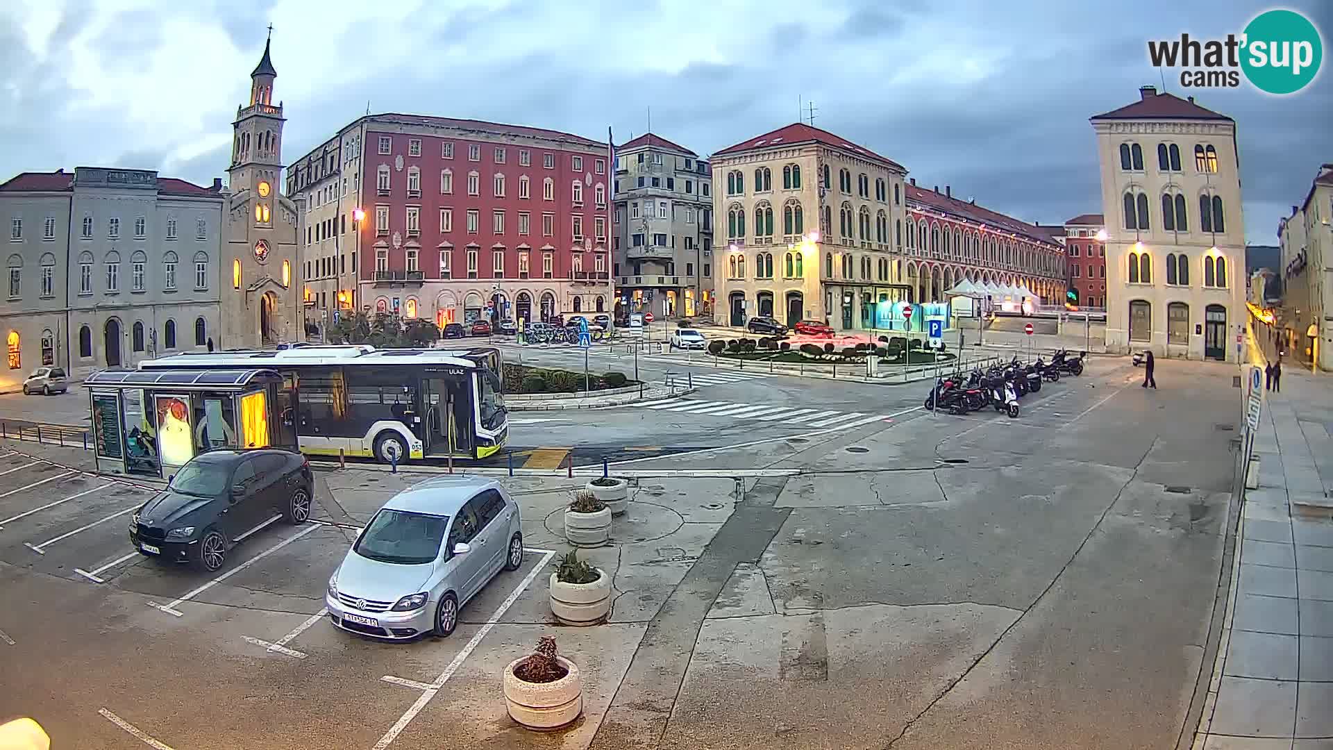 Webcam Spalato Riva – Prokurative | Piazza della Republika