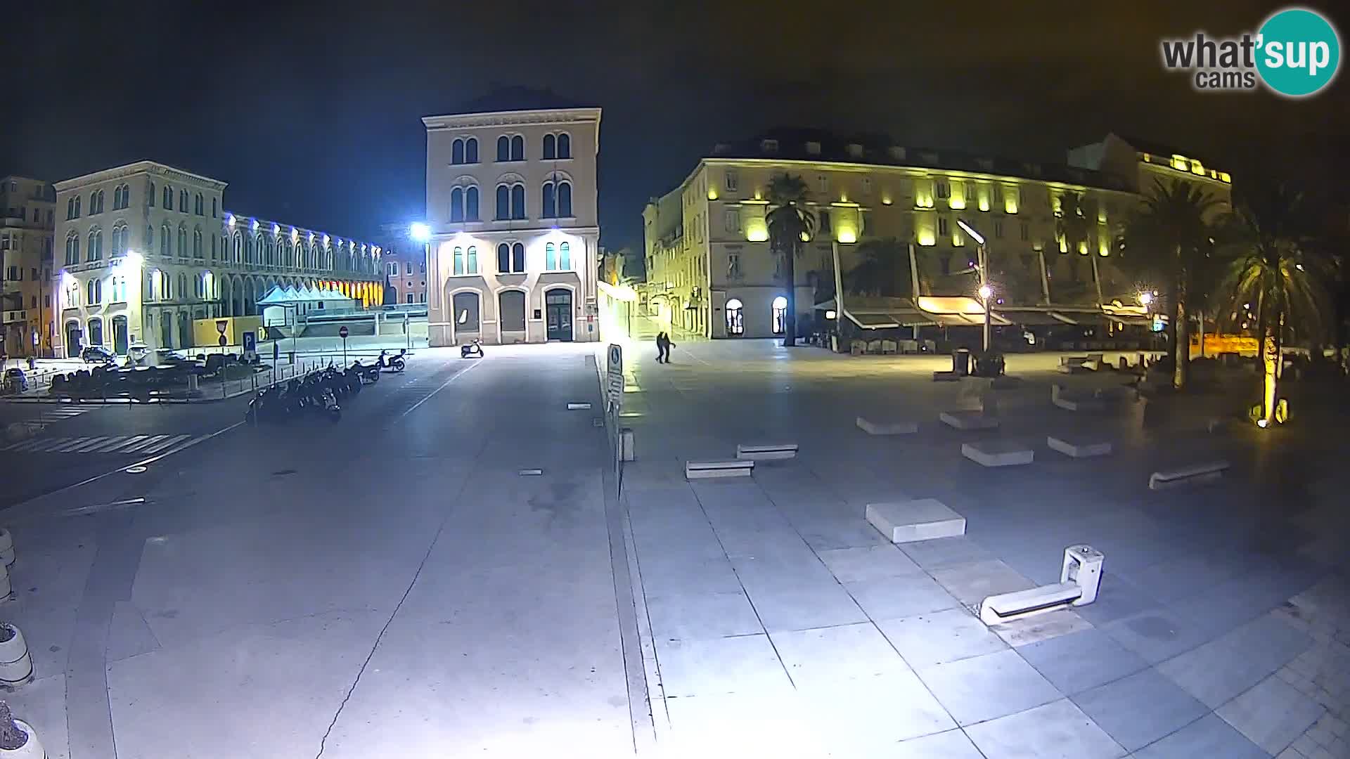 Webcam Split Riva – Prokurative | Trg Republike