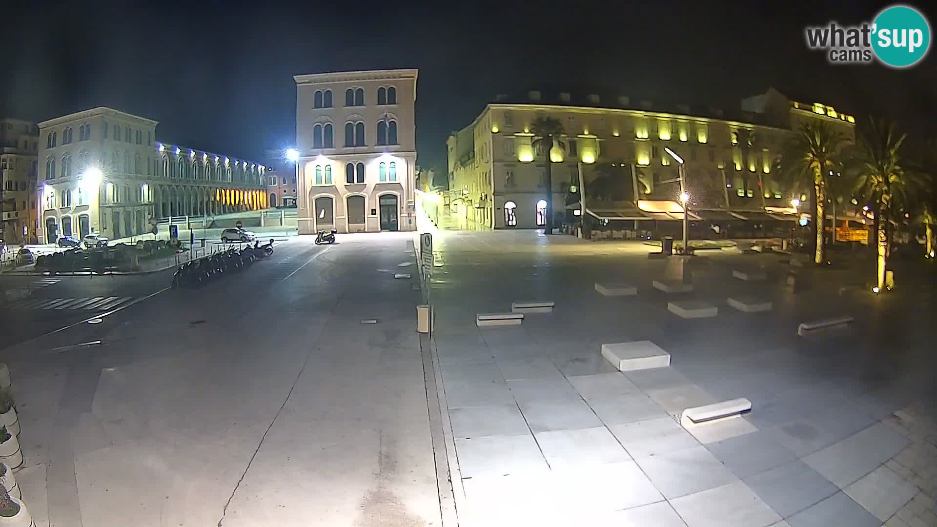 Webcam Split Riva – Prokurative | Trg Republike