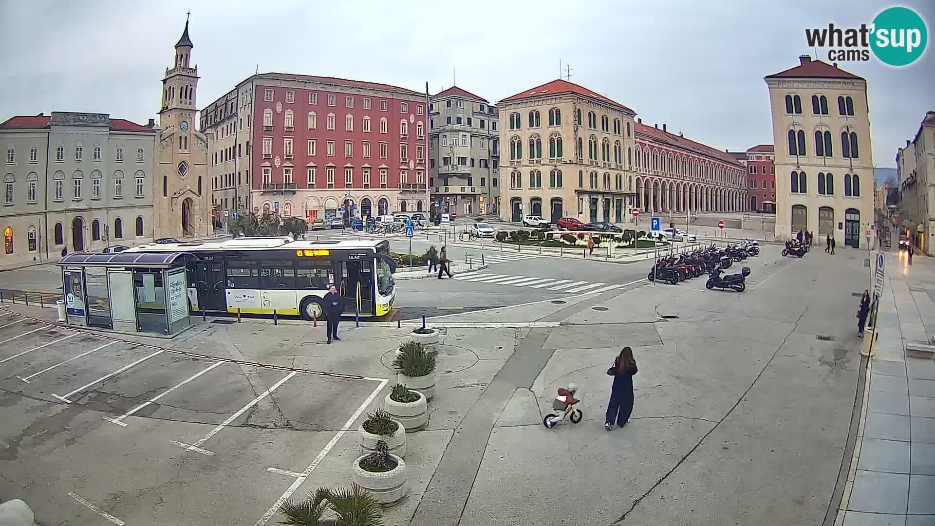 Split kamera Riva – Prokurative | Trg Republike