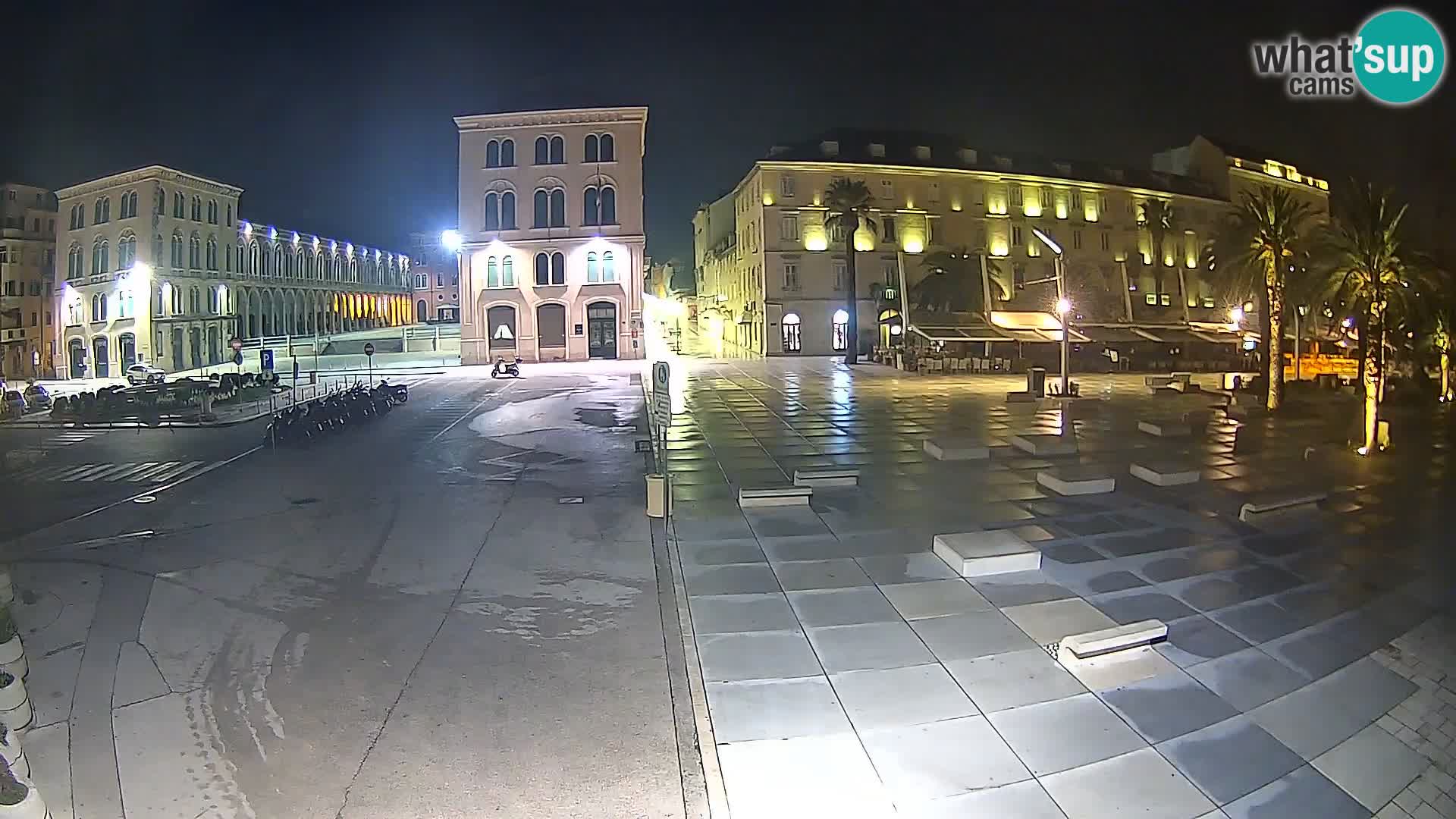 Webcam Split Riva – Prokurative | Trg Republike