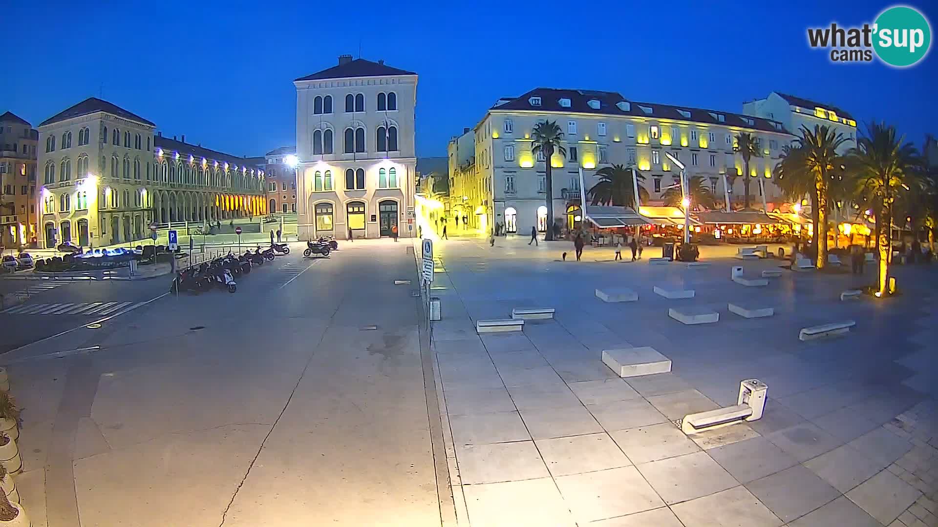 Webcam Split Riva – Prokurative | Trg Republike
