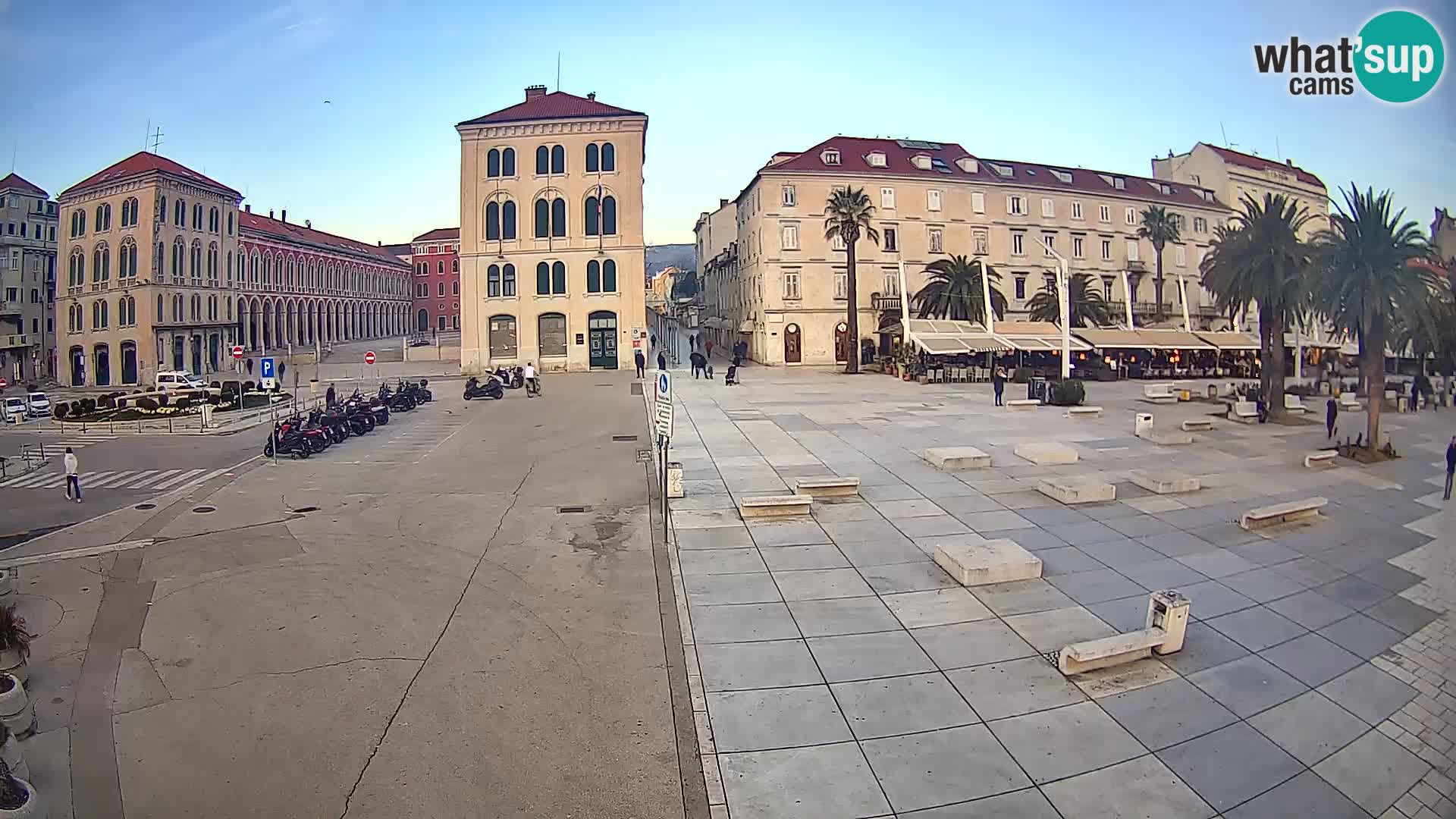 Webcam Split Riva – Prokurative | Trg Republike