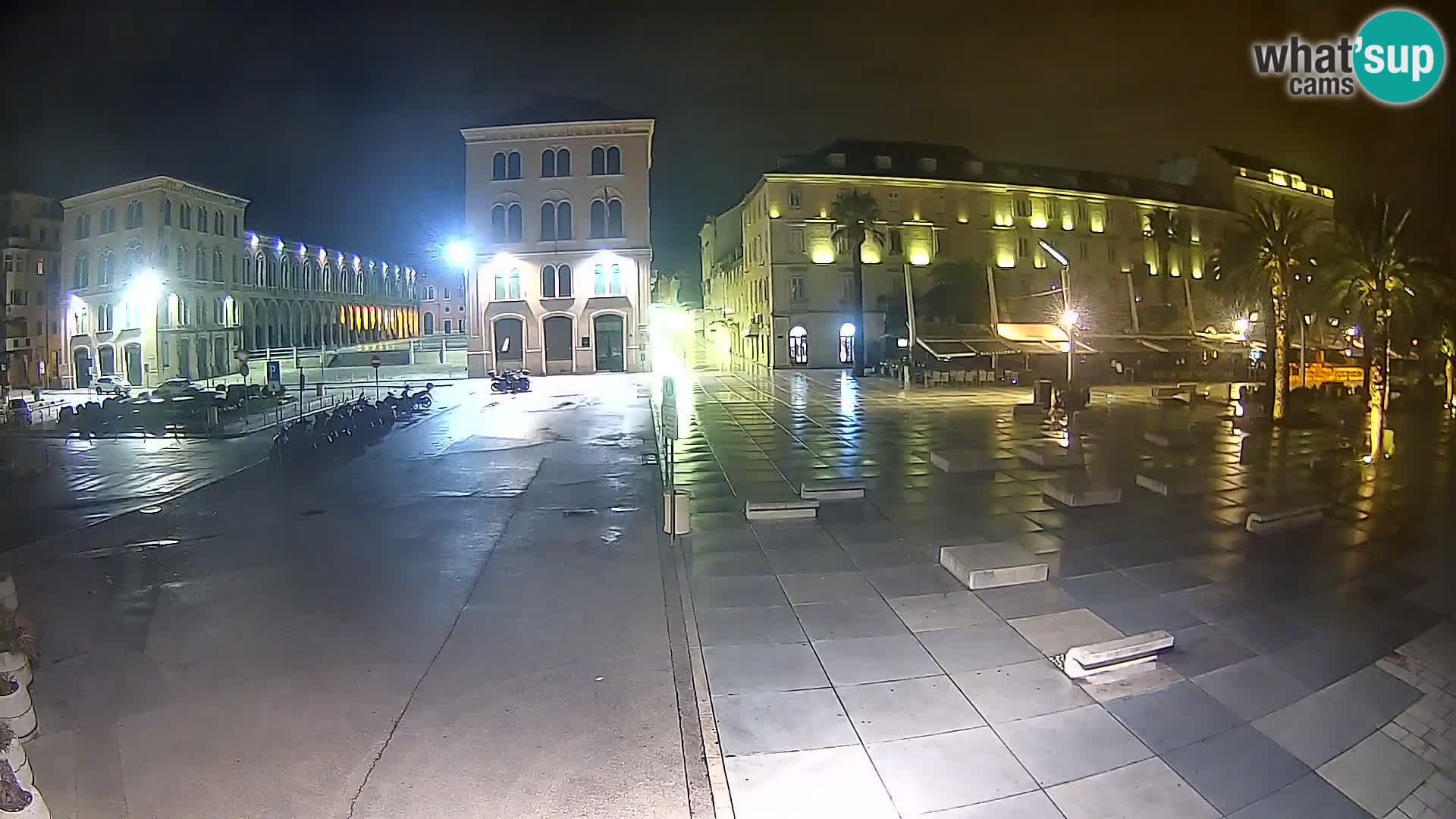 Webcam Split Riva – Prokurative | Trg Republike