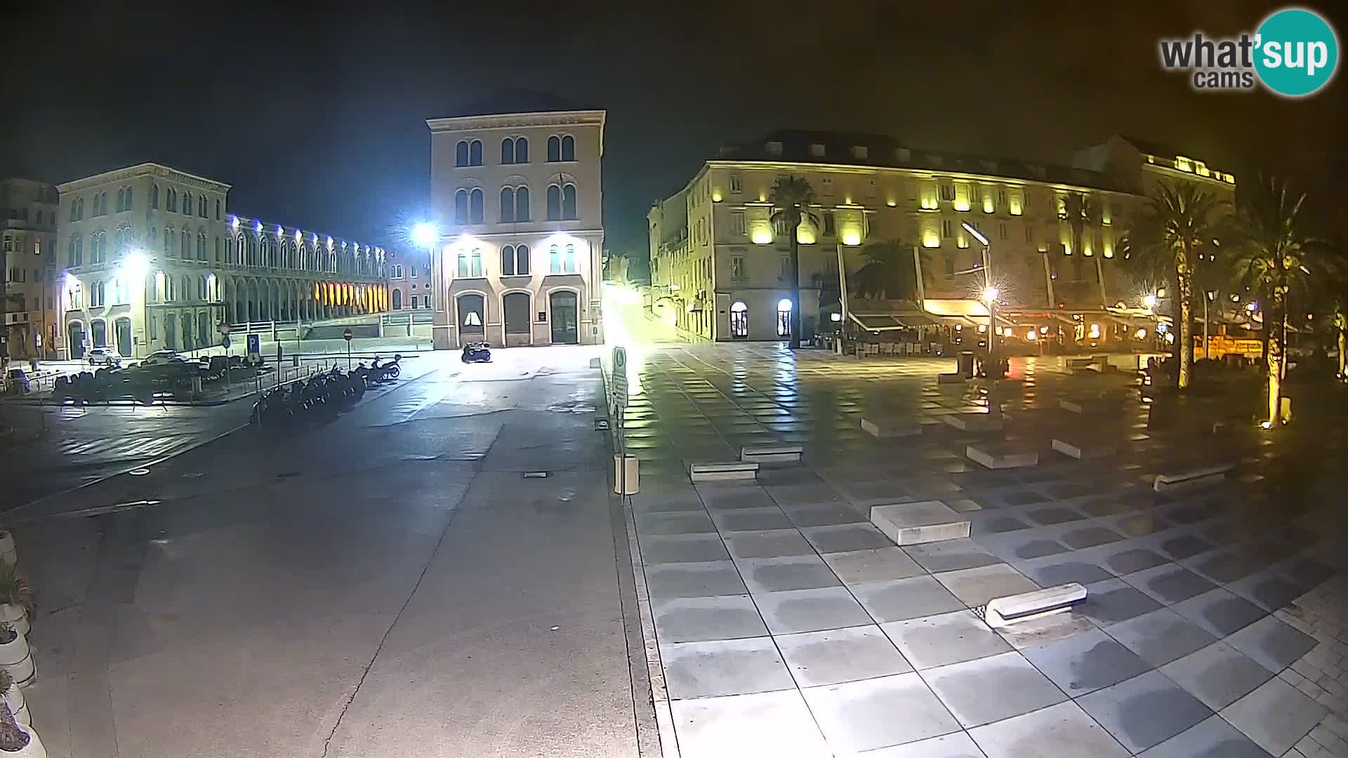 Webcam Split Riva – Prokurative | Trg Republike