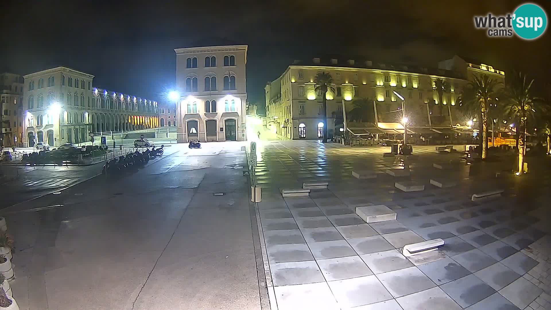 Webcam Split Riva – Prokurative | Trg Republike