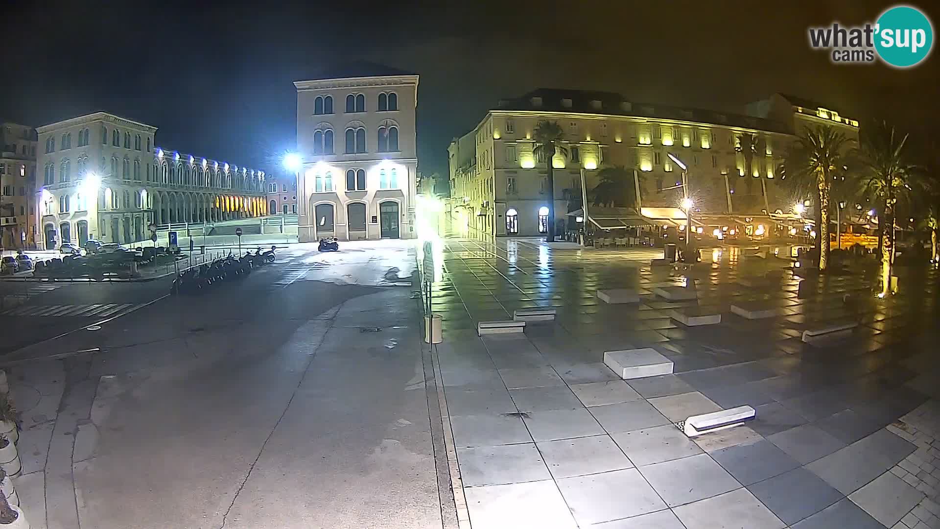 Webcam Split Riva – Prokurative | Trg Republike