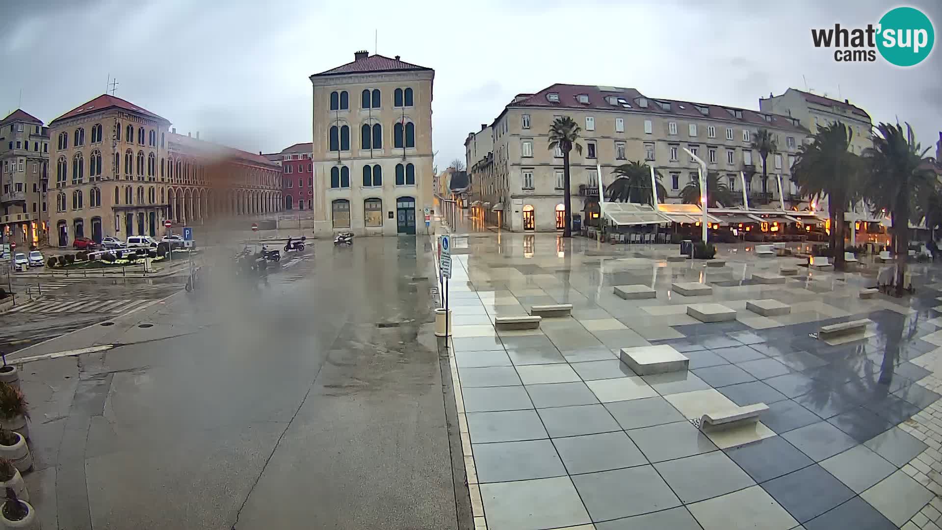 Webcam Split Riva – Prokurative | Trg Republike