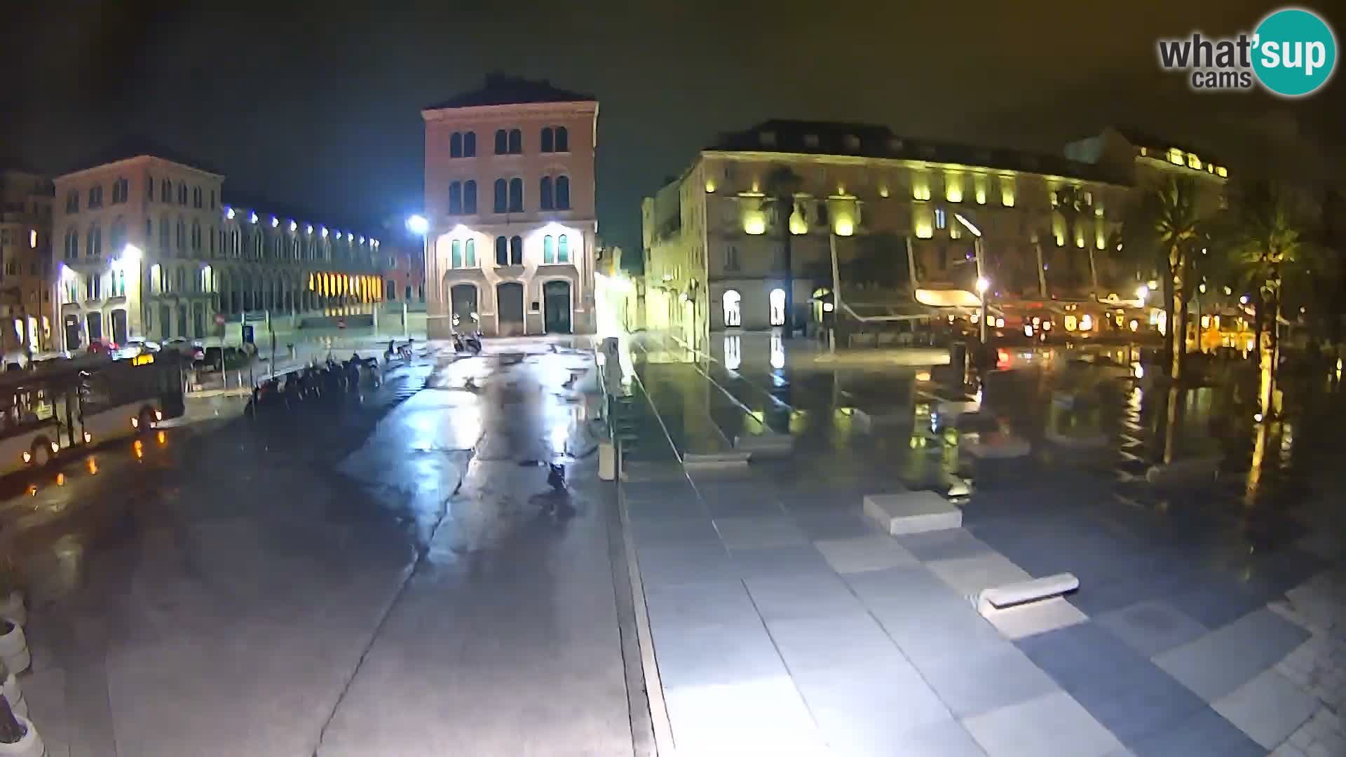 Webcam Split Riva – Prokurative | Trg Republike