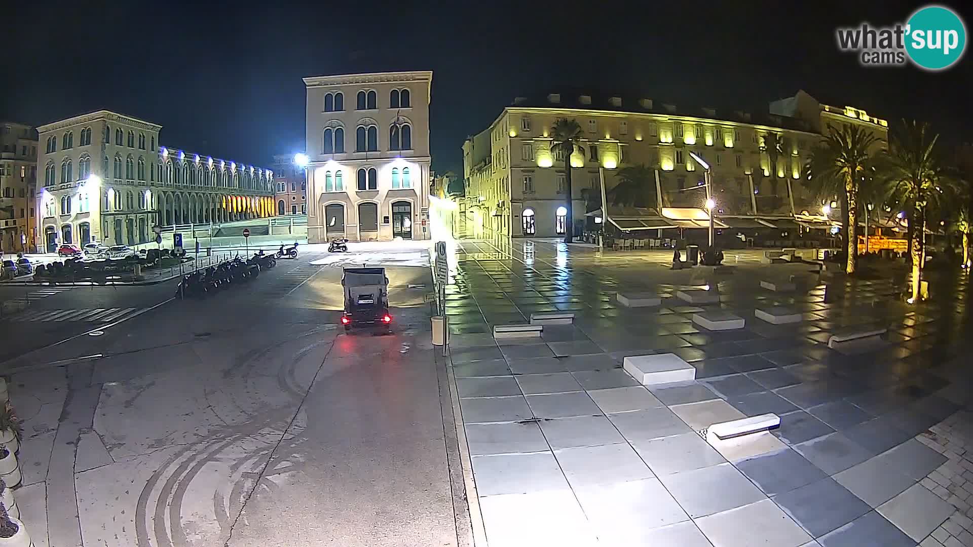 Webcam Split Riva – Prokurative | Trg Republike