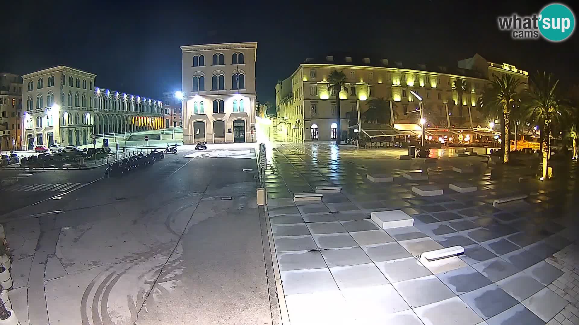 Webcam Split Riva – Prokurative | Trg Republike