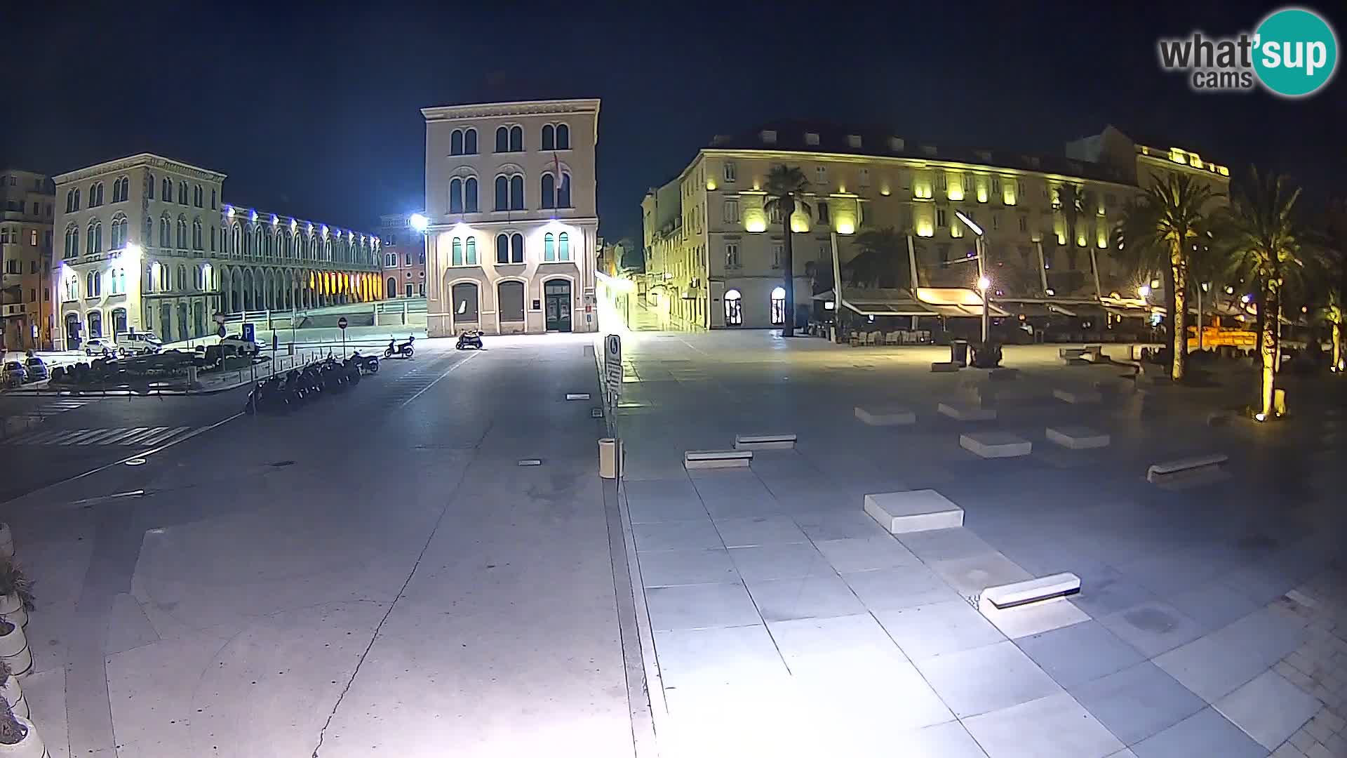 Webcam Split Riva – Prokurative | Trg Republike
