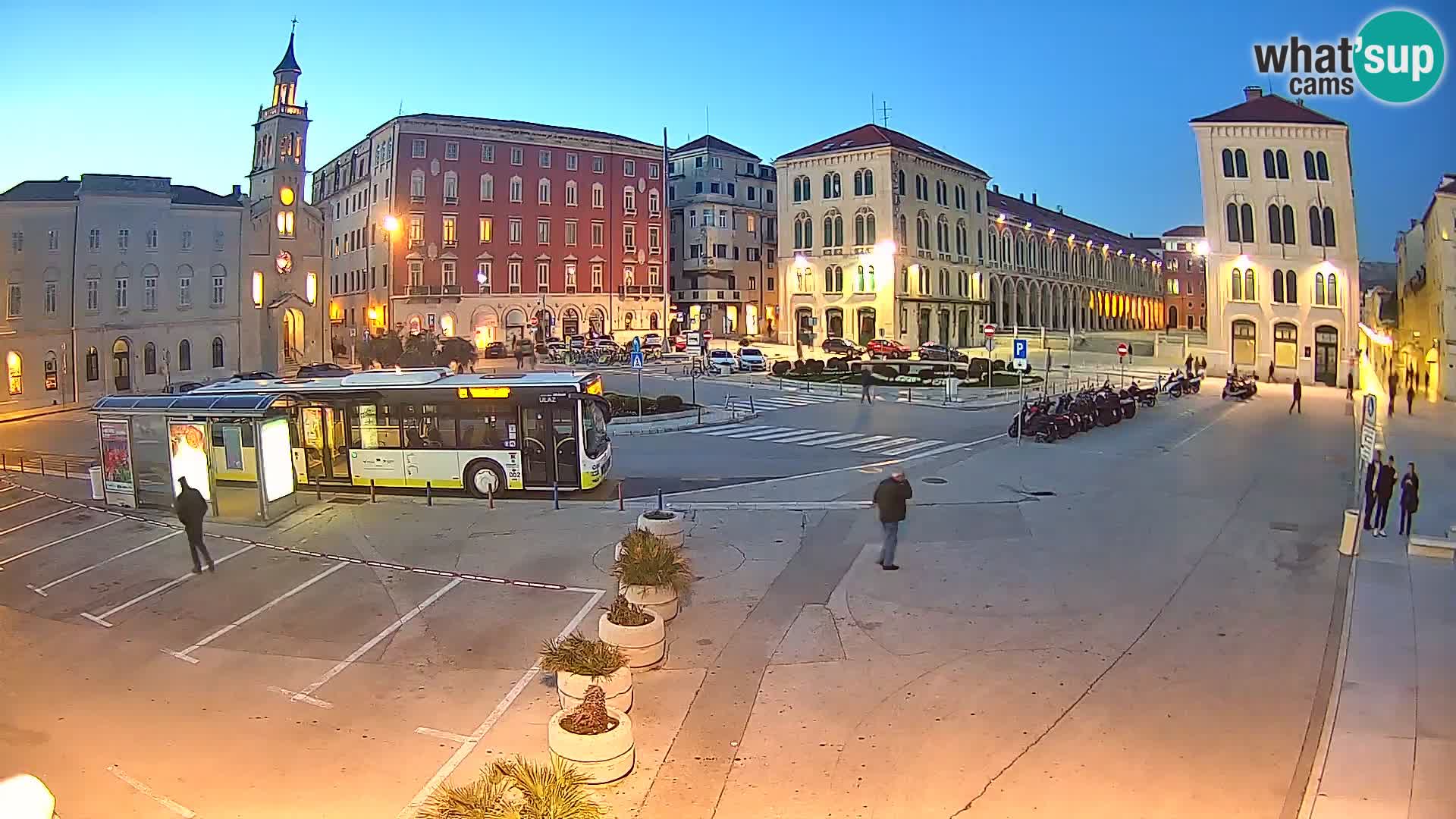 Webcam Split Riva – Prokurative | Trg Republike