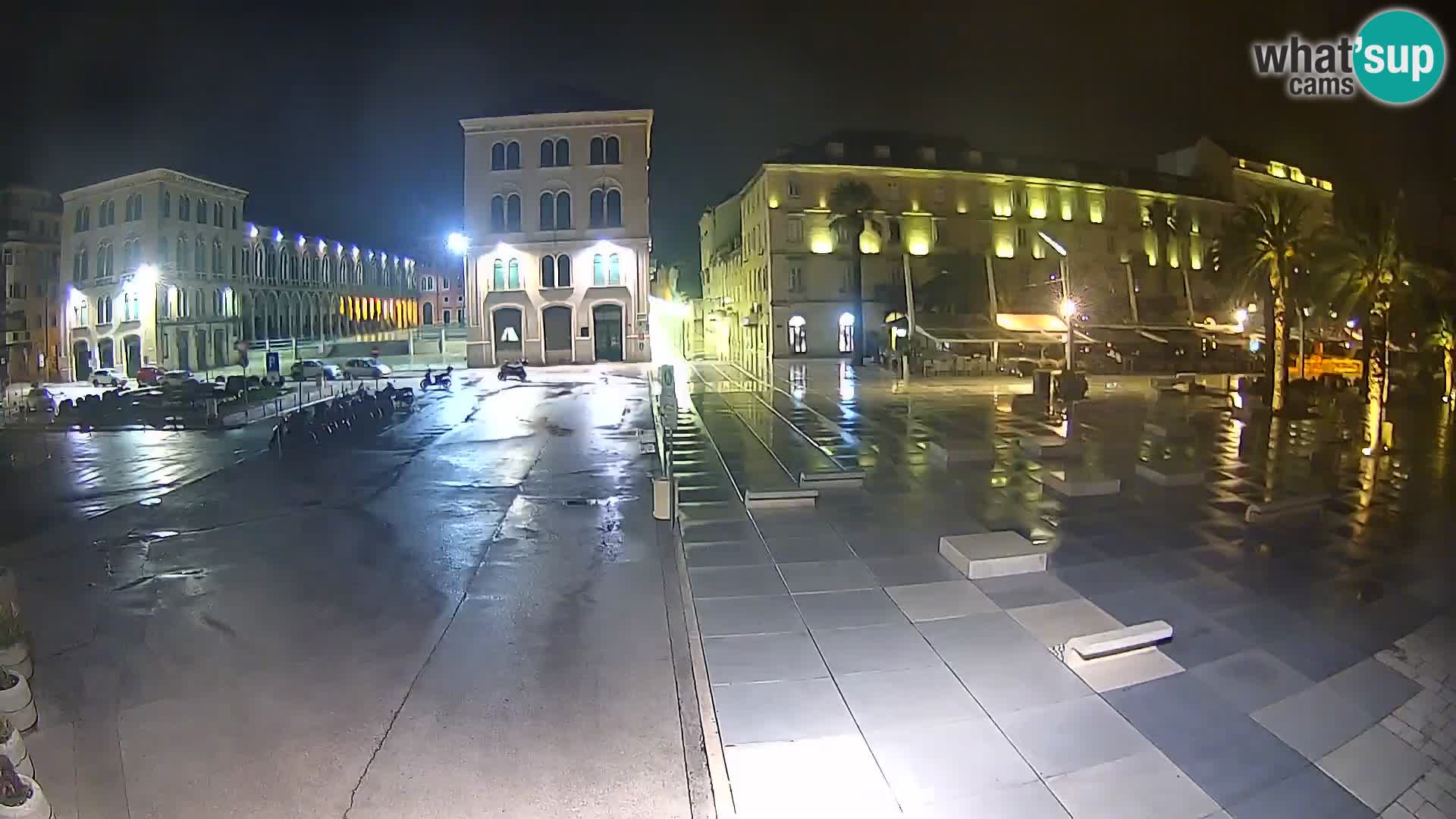 Webcam Split Riva – Prokurative | Trg Republike