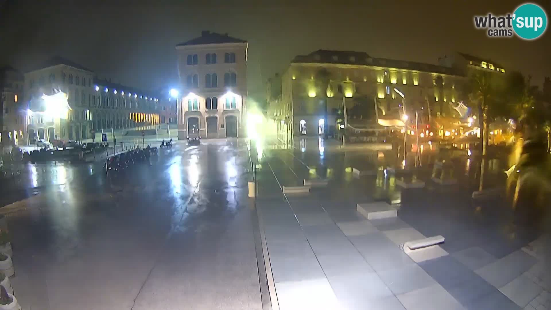 Webcam Split Riva – Prokurative | Trg Republike