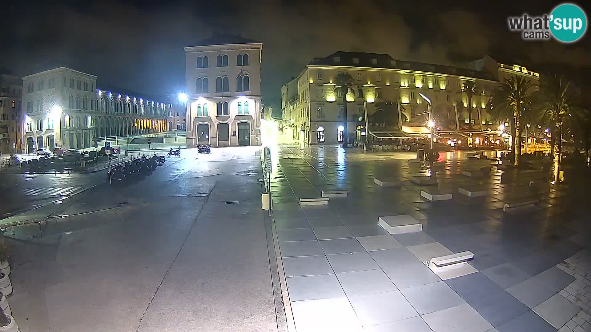 Webcam Split Riva – Prokurative | Trg Republike