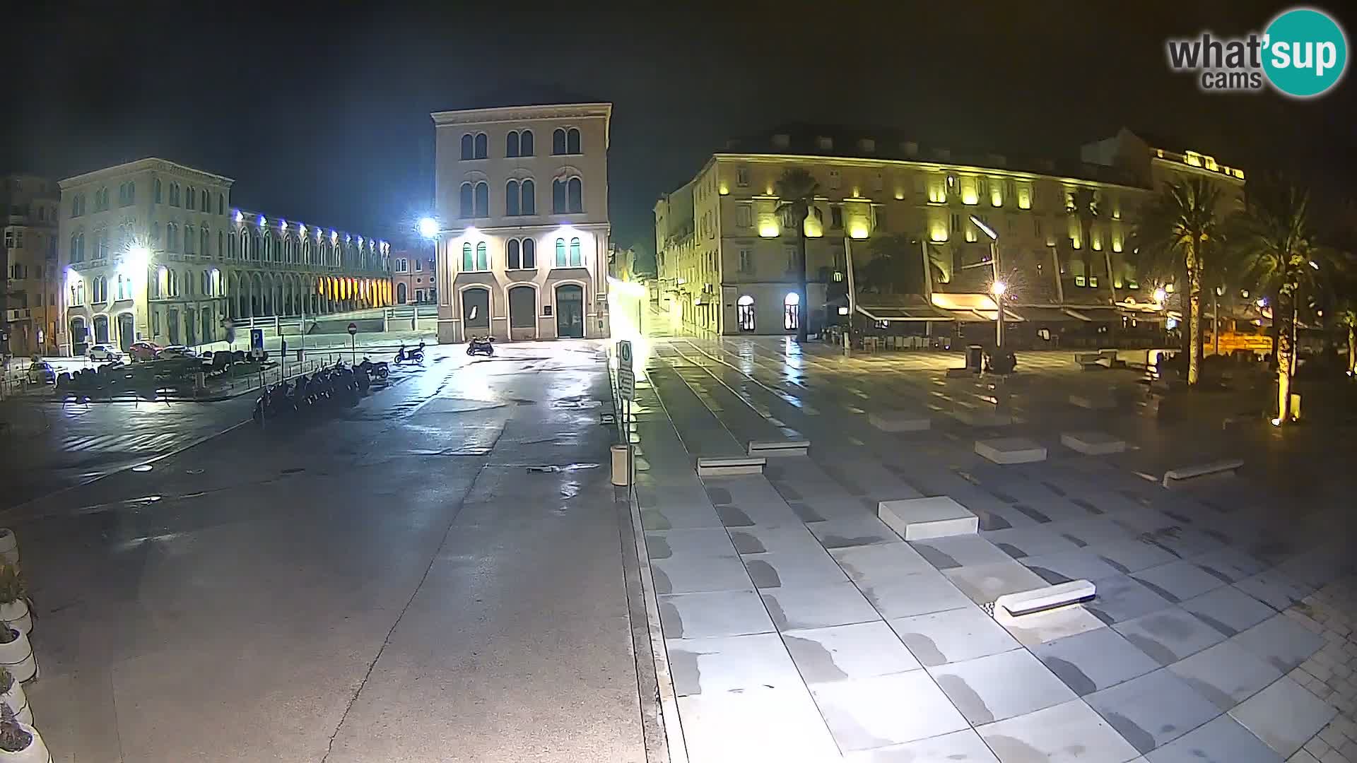 Webcam Split Riva – Prokurative | Trg Republike