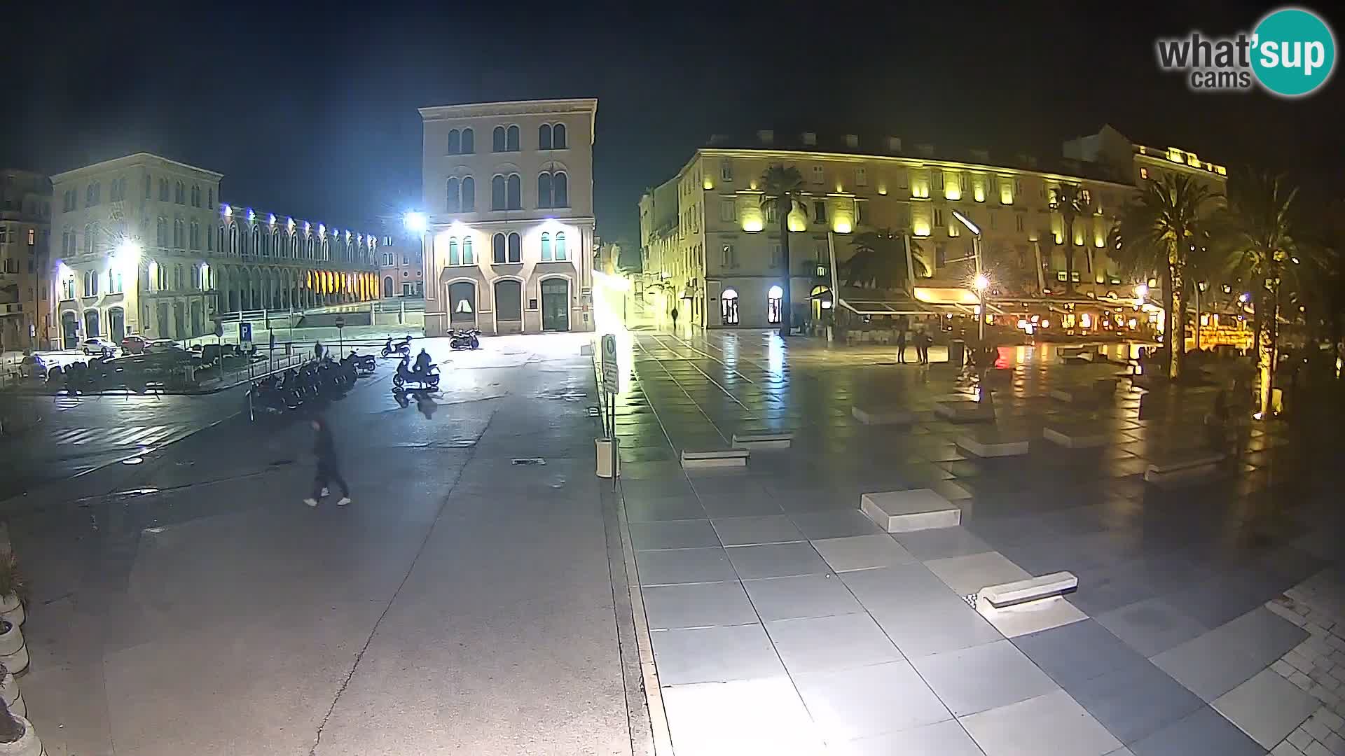 Webcam Split Riva – Prokurative | Trg Republike