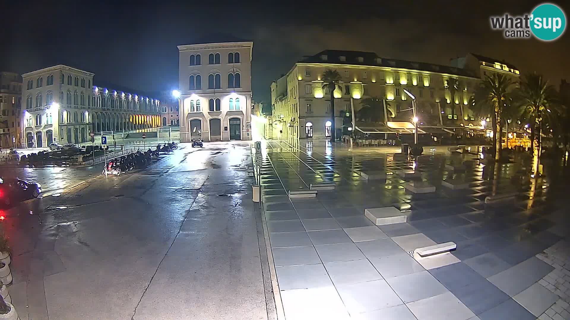 Webcam Split Riva – Prokurative | Trg Republike