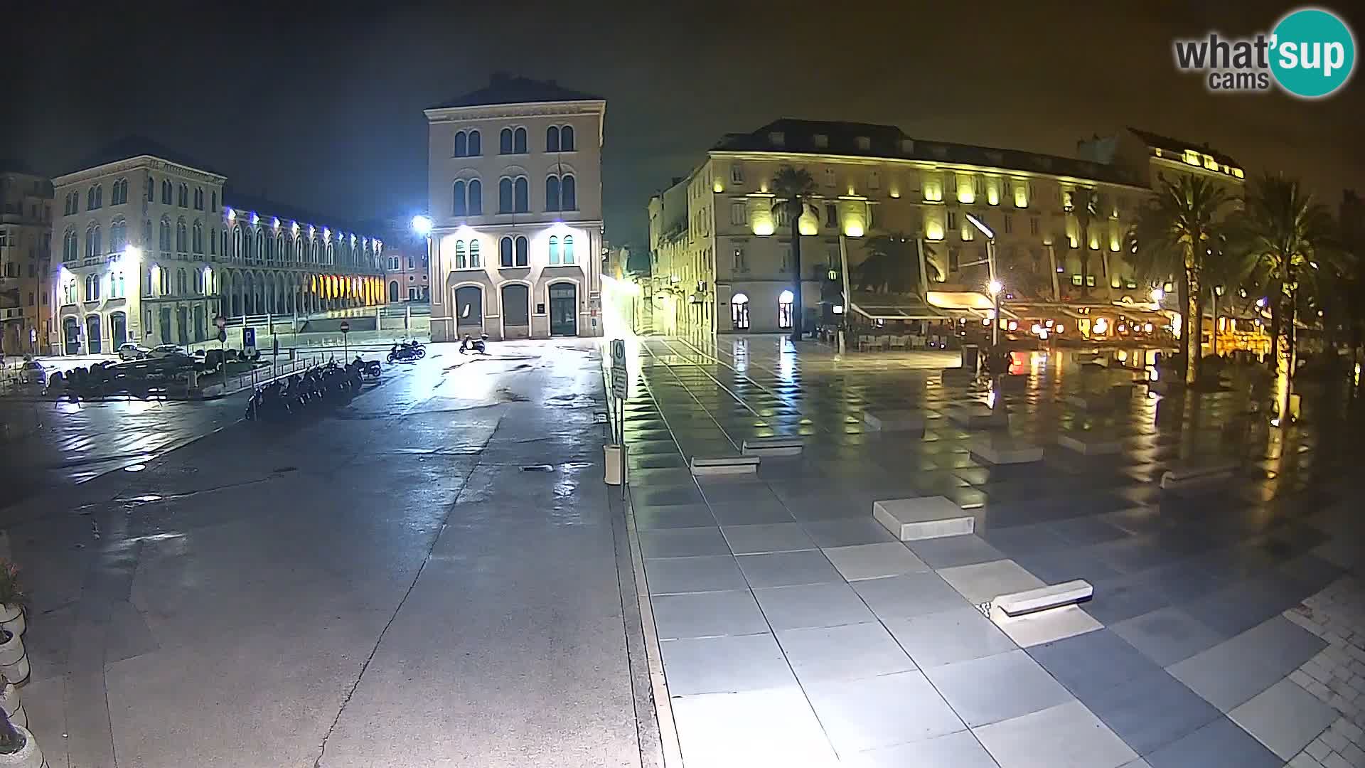 Webcam Split Riva – Prokurative | Trg Republike