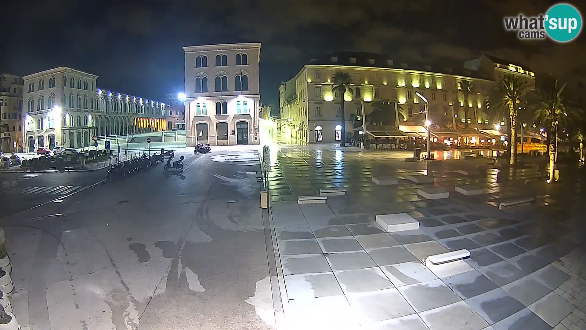 Webcam Split Riva – Prokurative | Trg Republike