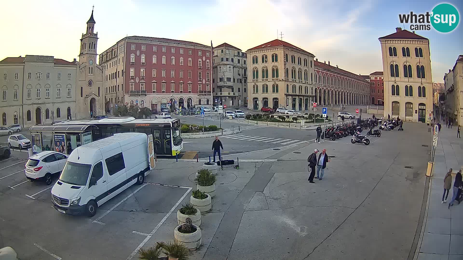 Live kamera Split Riva – Prokurative | Trg Republike