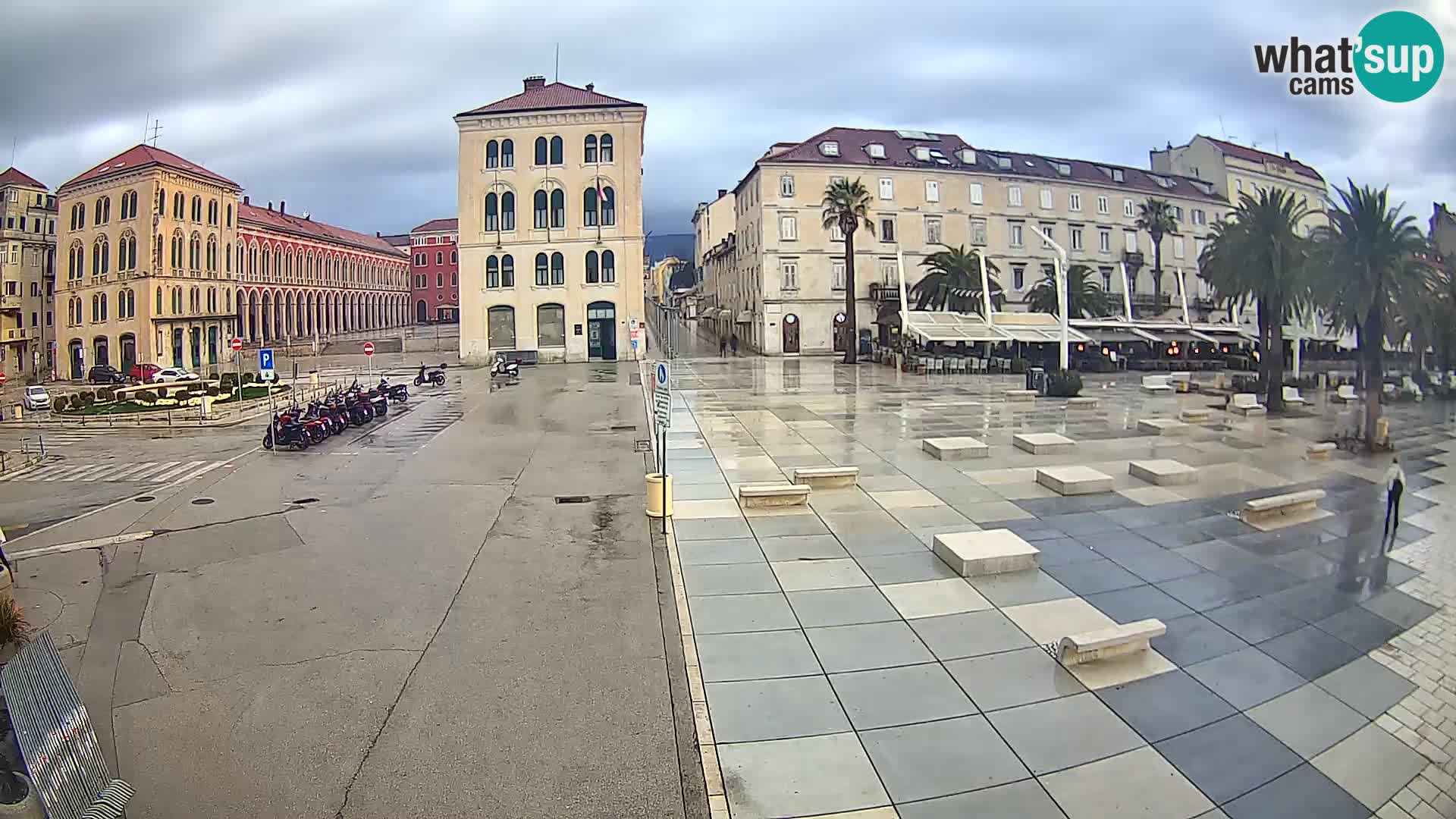 Webcam Split Riva – Prokurative | Trg Republike