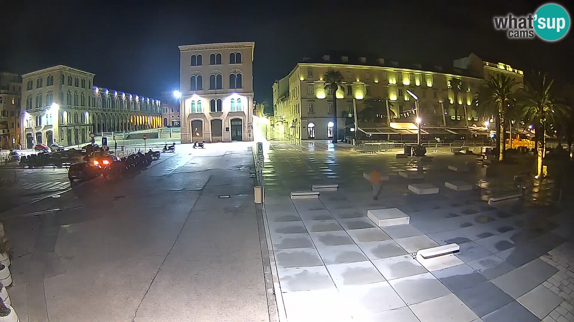 Webcam Split Riva – Prokurative | Trg Republike