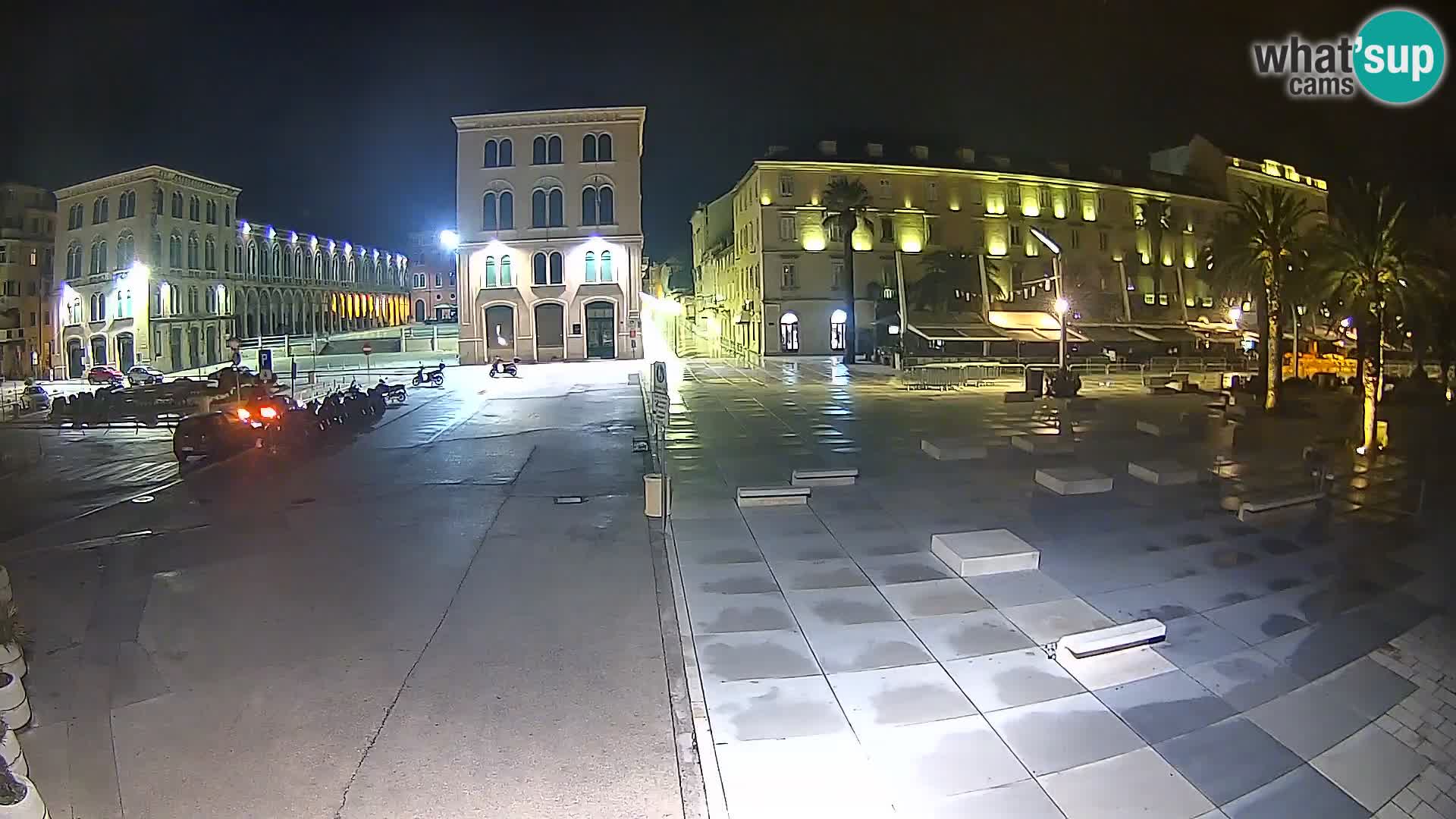 Webcam Split Riva – Prokurative | Trg Republike