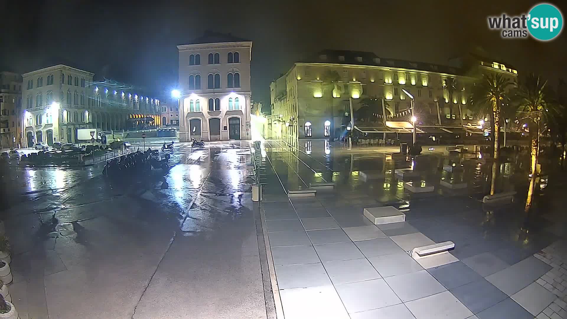 Webcam Split Riva – Prokurative | Trg Republike