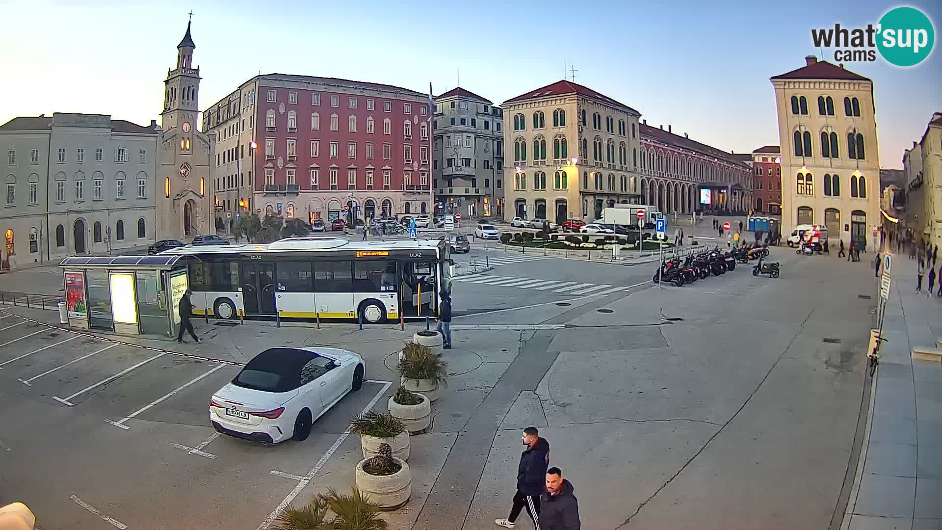 Split kamera Riva – Prokurative | Trg Republike