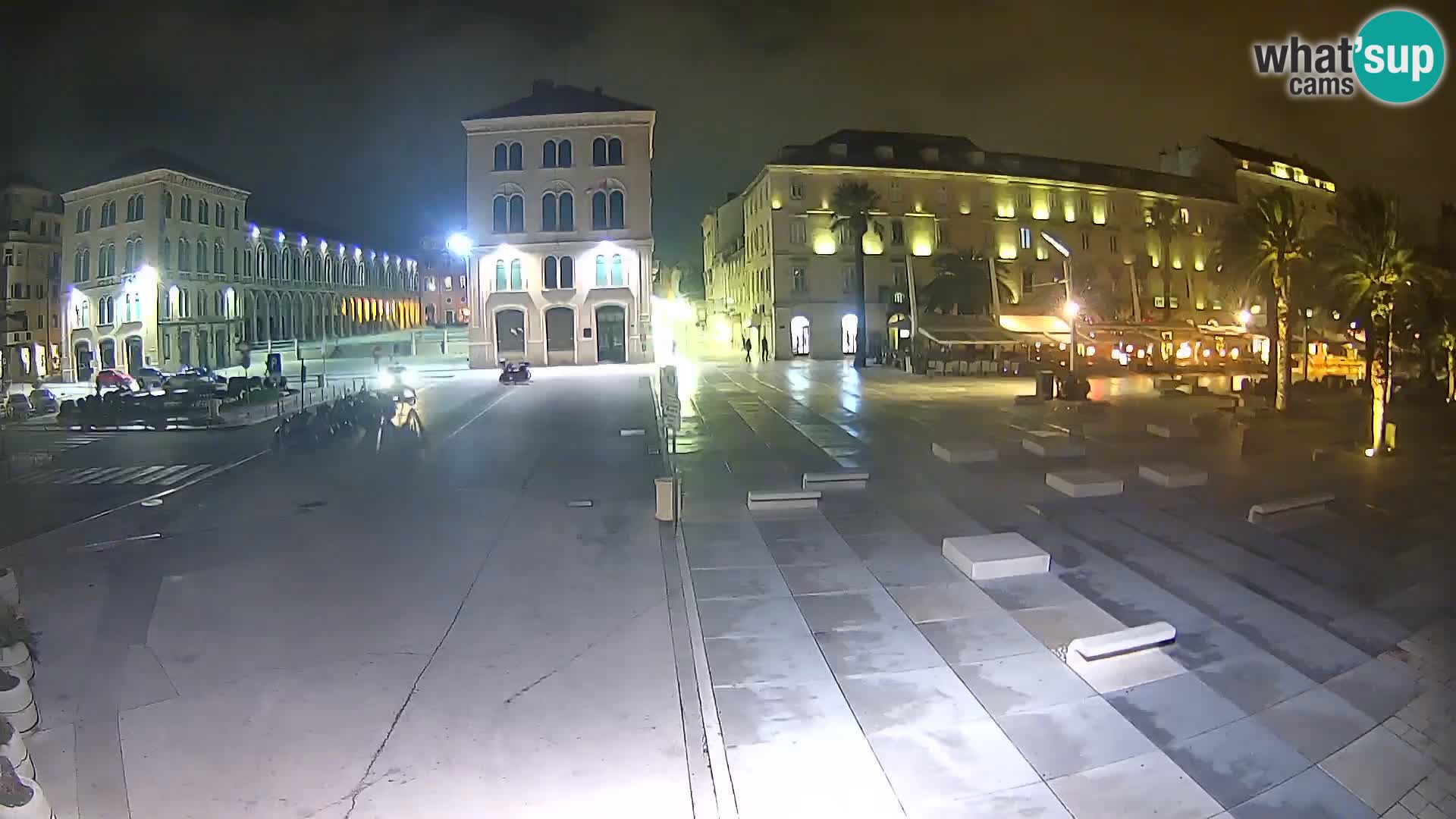 Webcam Split Riva – Prokurative | Trg Republike