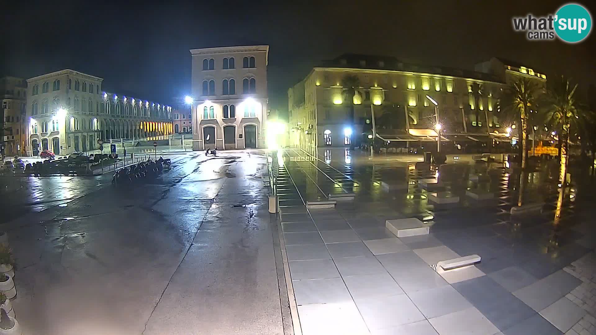 Webcam Split Riva – Prokurative | Trg Republike